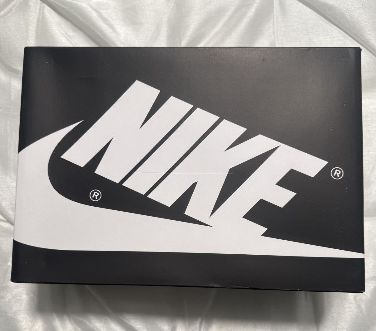 Nike Nike Air Jordan Retro 1 High Top Size US 6.5 / EU 39-40 - 9 Thumbnail