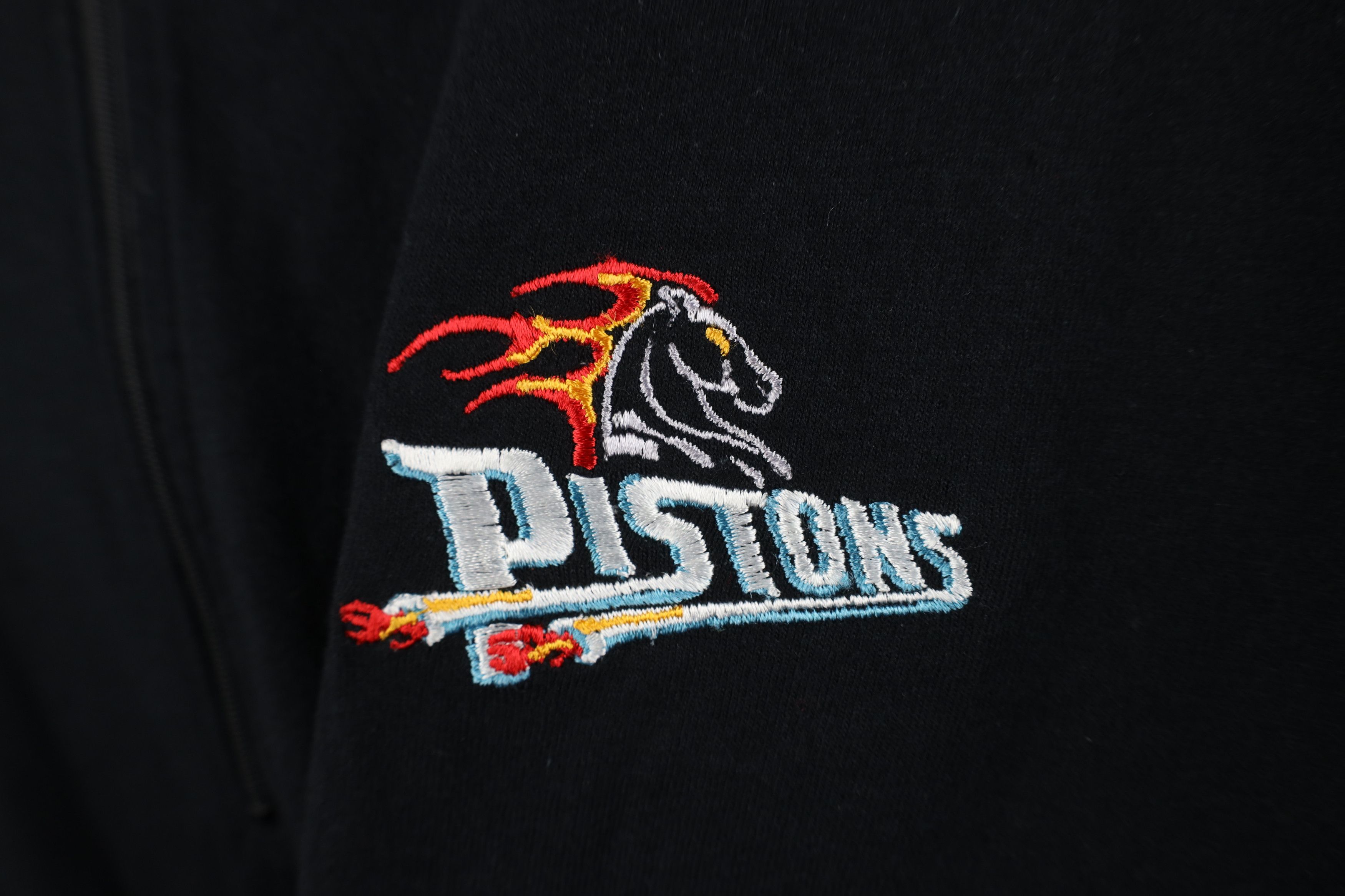 Vintage Deadstock Vintage 90s Basketball Flaming Horse T-Shirt Size US XL / EU 56 / 4 - 4 Thumbnail