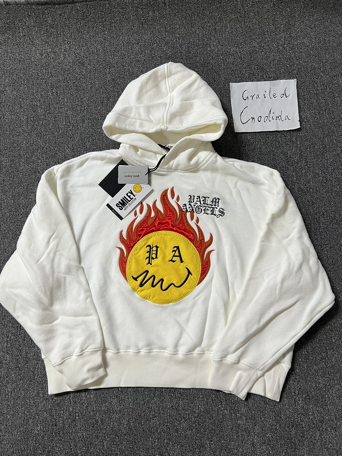 Palm Angels 「retail💲935」Brand new palm angels x smiley burning hoodie Size US XL / EU 56 / 4 - 1 Thumbnail