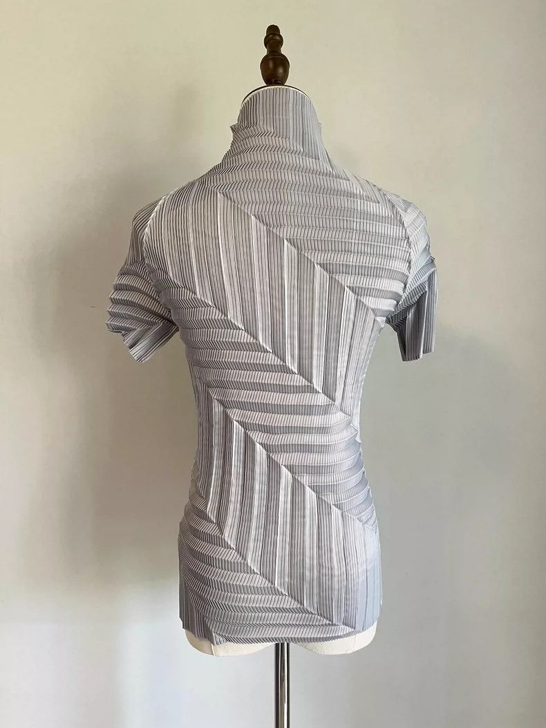 Issey Miyake Issey Miyake size:2 Grey main line stepped pleated short-s Size S / US 4 / IT 40 - 4 Thumbnail