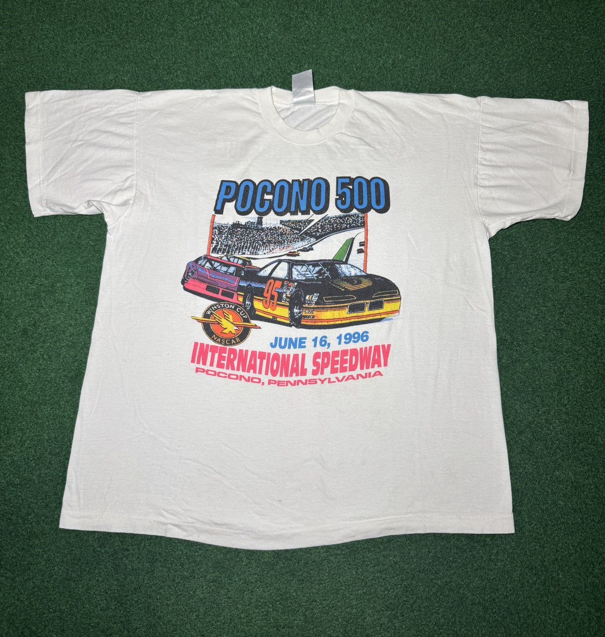 Vintage Vintage 90s Nascar Pocono 500 Pennsylvania Racing T Shirt Size US XL / EU 56 / 4 - 1 Thumbnail