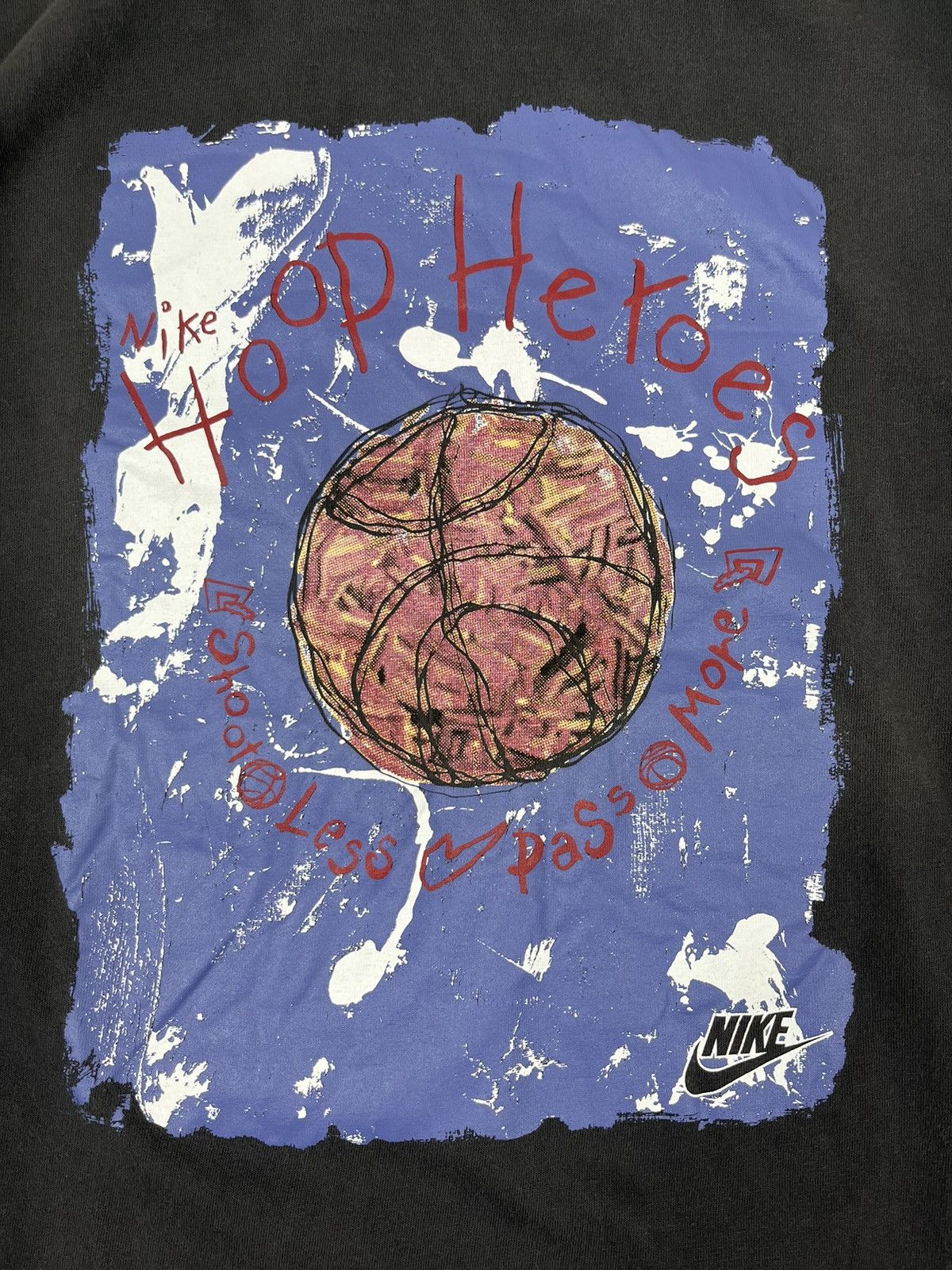 Nike Rare Nike 90s Vintage Hoop Heroes Basketball T Shirt Size US L / EU 52-54 / 3 - 5 Thumbnail