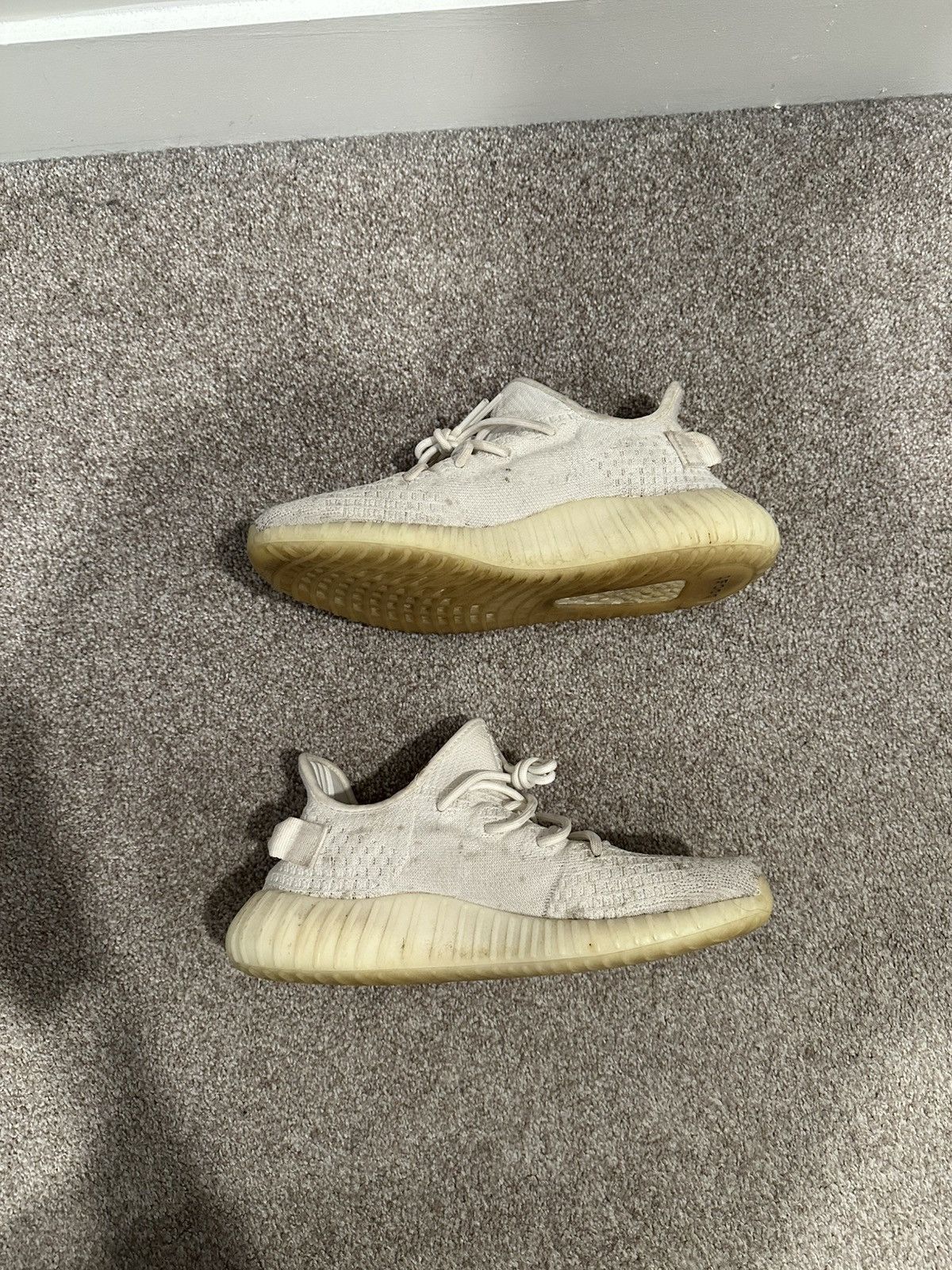 Yeezy adidas Yeezy Boost 350 v2 Bone Size US 9.5 / EU 42-43 - 2 Thumbnail