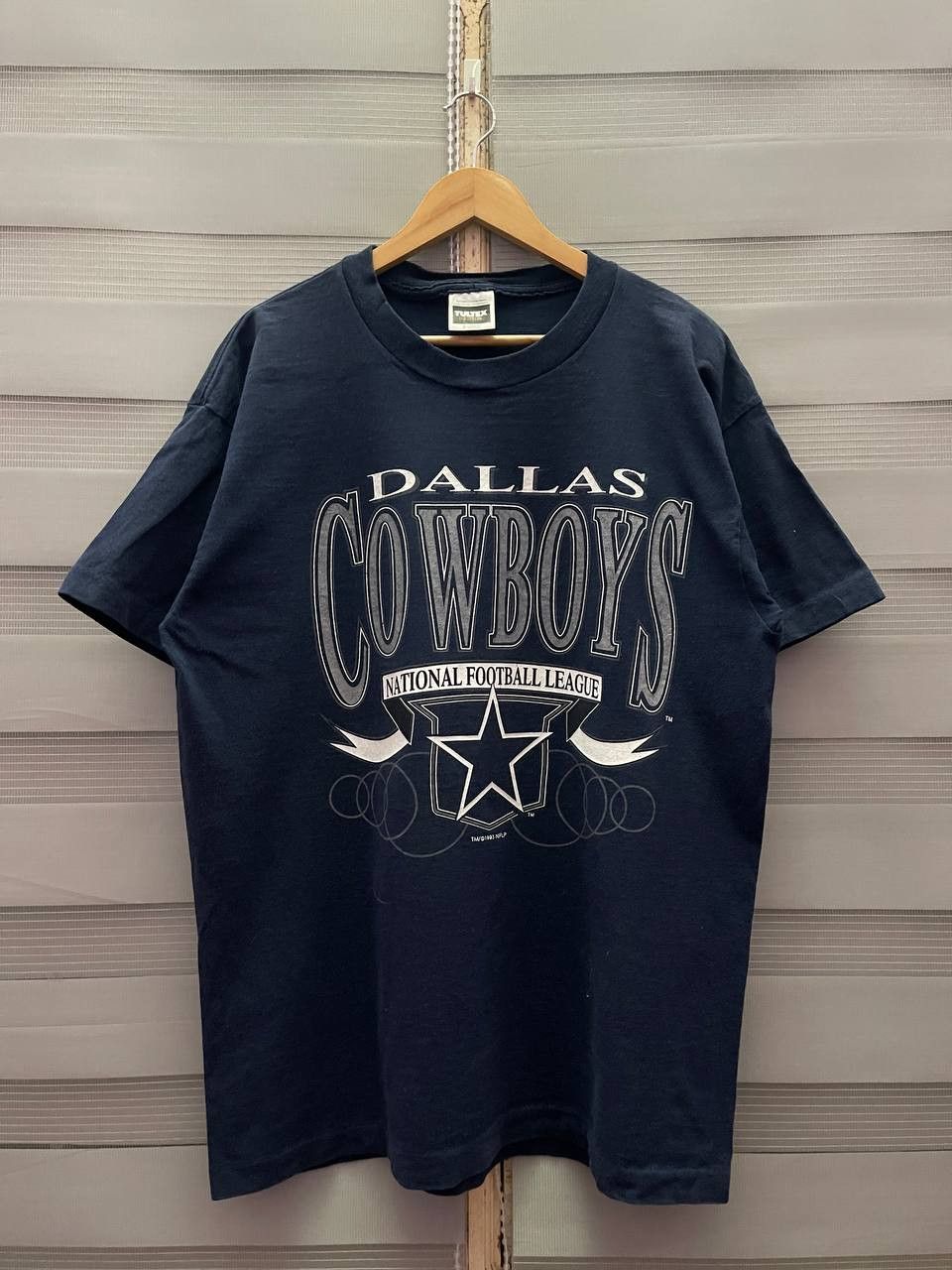 NFL Vintage 90s Dallas cowboys NFL T-shirt Size US L / EU 52-54 / 3 - 1 Thumbnail