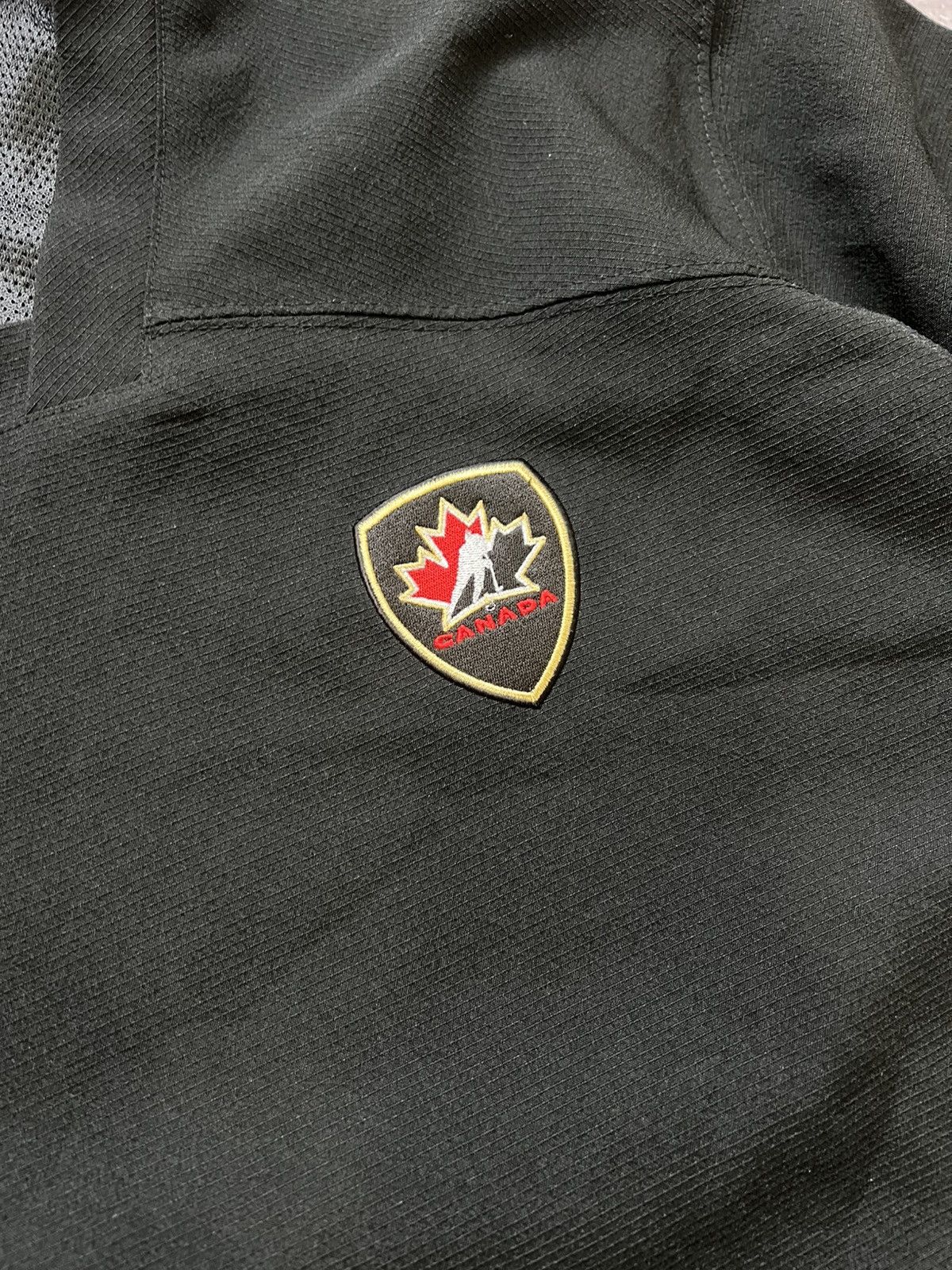 Nike Vintage Nike Canada Ice Hockey Train Sweatshirt Mens Size L Size US L / EU 52-54 / 3 - 5 Thumbnail