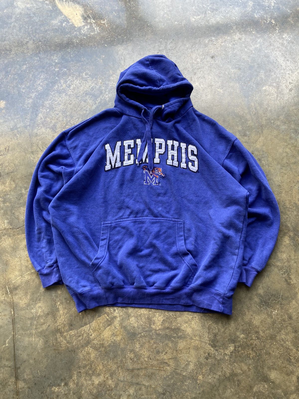 Vintage Crazy Vintage Boxy Y2K Memphis Tigers Football Hoodie XXL Size US XXL / EU 58 / 5 - 1 Thumbnail