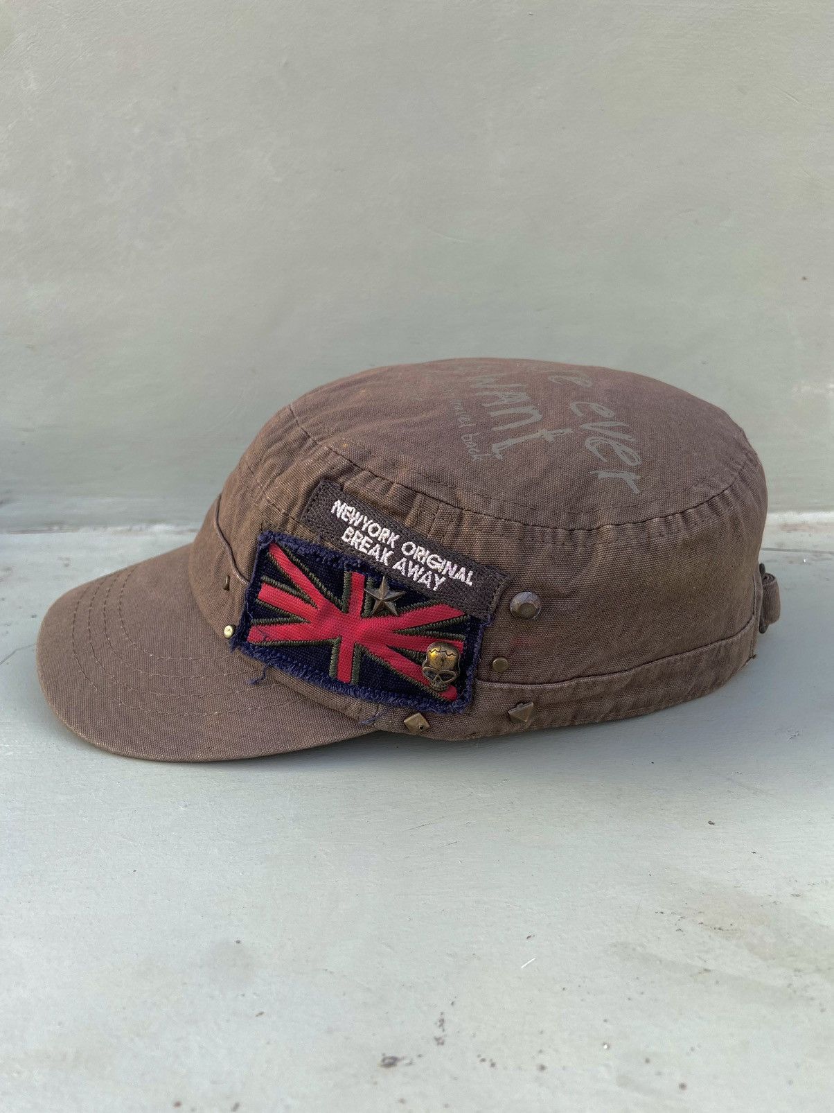 If Six Was Nine 2000s chunglim skull studded patrol hat Size ONE SIZE - 1 Thumbnail