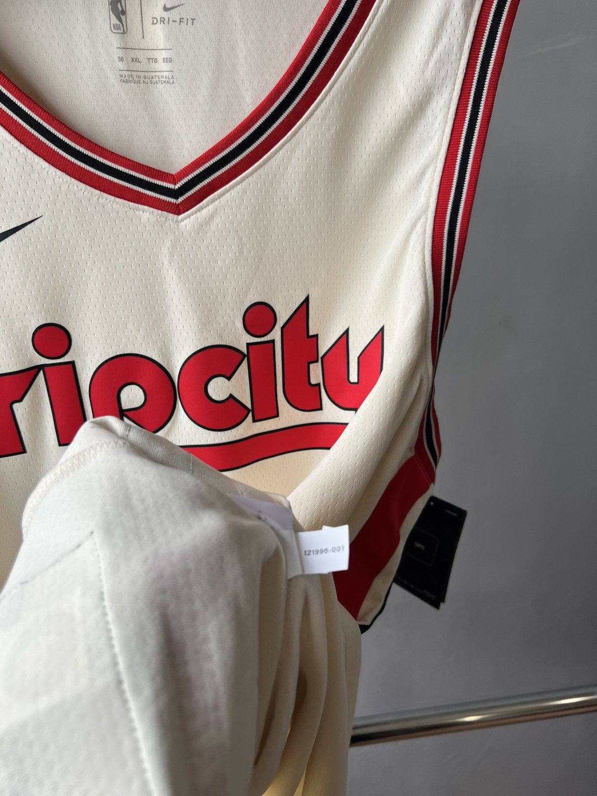 Nike NWT 2019 NBA PORTLAND TRAIL BLAZERS NIKE BASKETBALL JERSEY Size US XXL / EU 58 / 5 - 13 Thumbnail