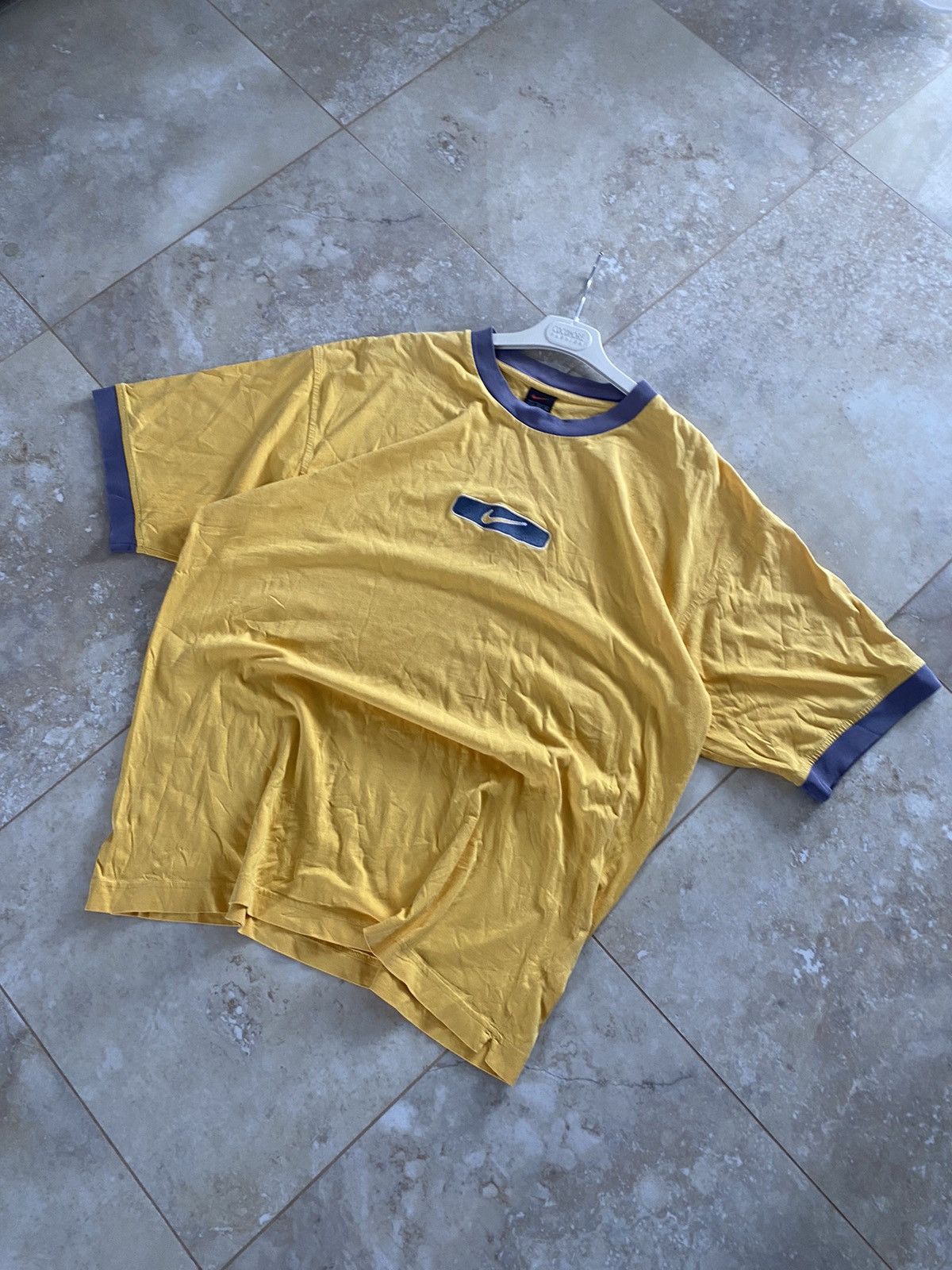 Nike Vintage Nike Big Logo T-Shirt 90s Streetwear Baggy T Size US XL / EU 56 / 4 - 3 Thumbnail