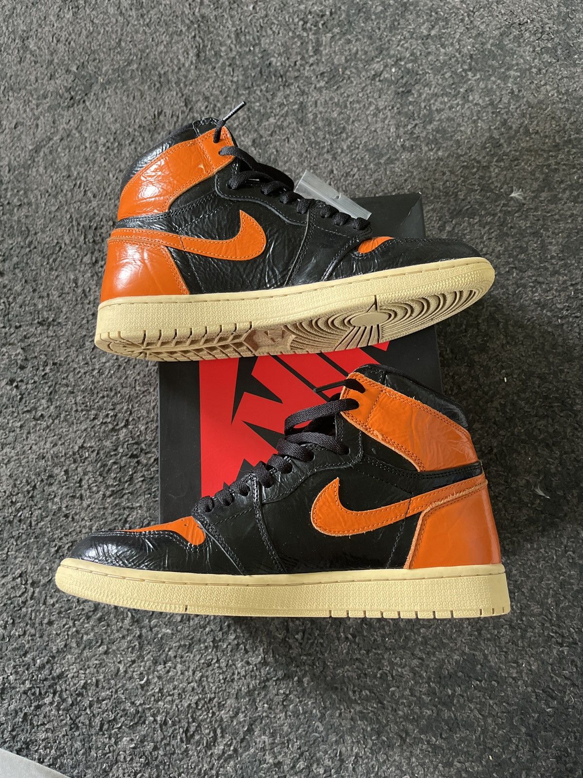 Jordan Brand Air Jordan 1 Shattered Backboard Size US 9.5 / EU 42-43 - 1 Thumbnail