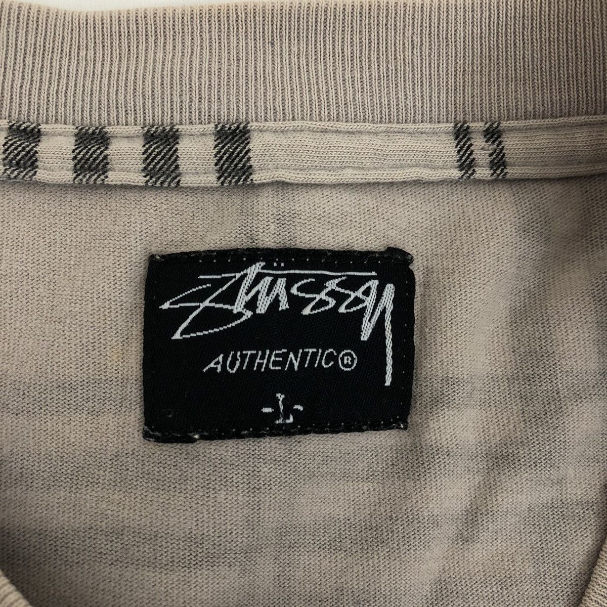 Stussy STUSSY Vintage Rip Off Burberry Nova Check T-Shirt Size US L / EU 52-54 / 3 - 7 Thumbnail