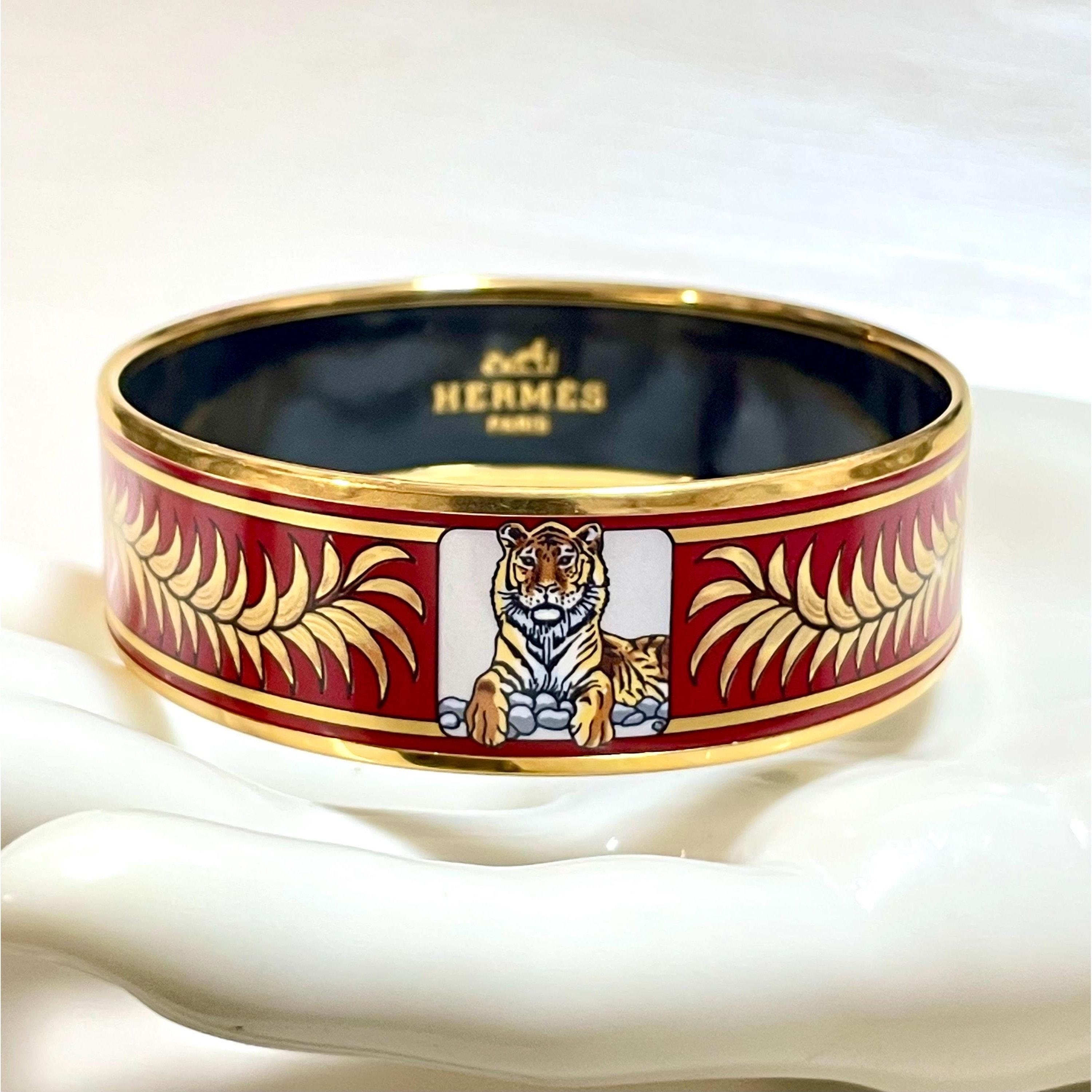 Hermes Vintage Hermes red cloisonne enamel bangle, bracelet. Tiger Size ONE SIZE - 1 Thumbnail