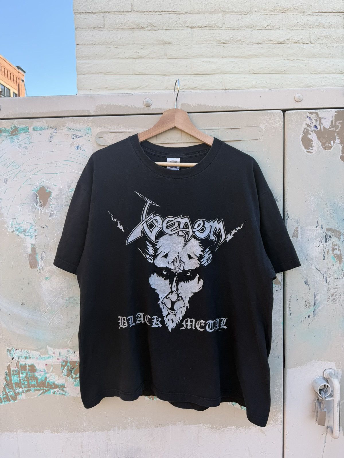 Vintage 1996 Venom Black Metal Tee Size US XL / EU 56 / 4 - 1 Thumbnail