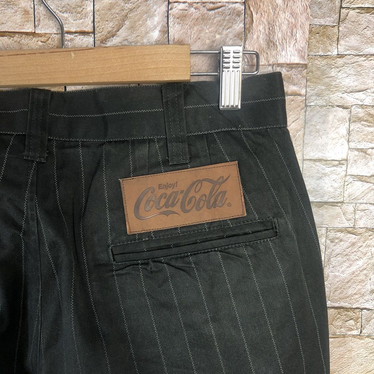 Coca Cola Coca Cola Black Stripe Cargo Multipocket Pants #A88 Size US 31 - 16 Thumbnail