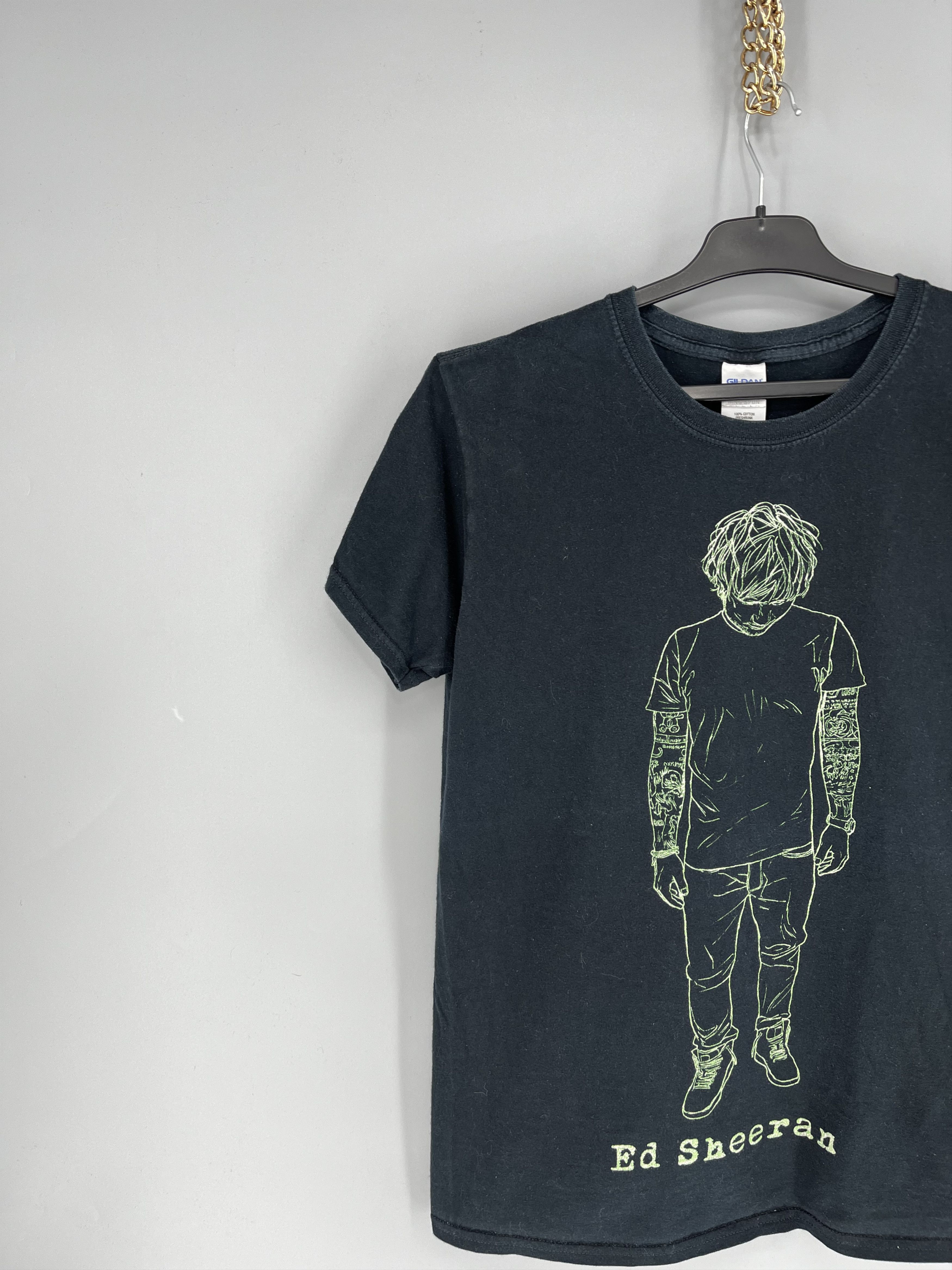 Band Tees Ed Sheeran Tour X T-Shirt Double Sided Size M Black Size US M / EU 48-50 / 2 - 4 Thumbnail