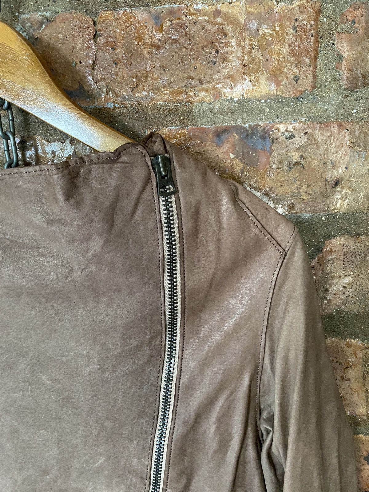 If Six Was Nine × Isamu Katayama Backlash × Japanese Brand 2000s Sisii Japan asymmetrical leather Jacket Size S / US 4 / IT 40 - 5 Thumbnail