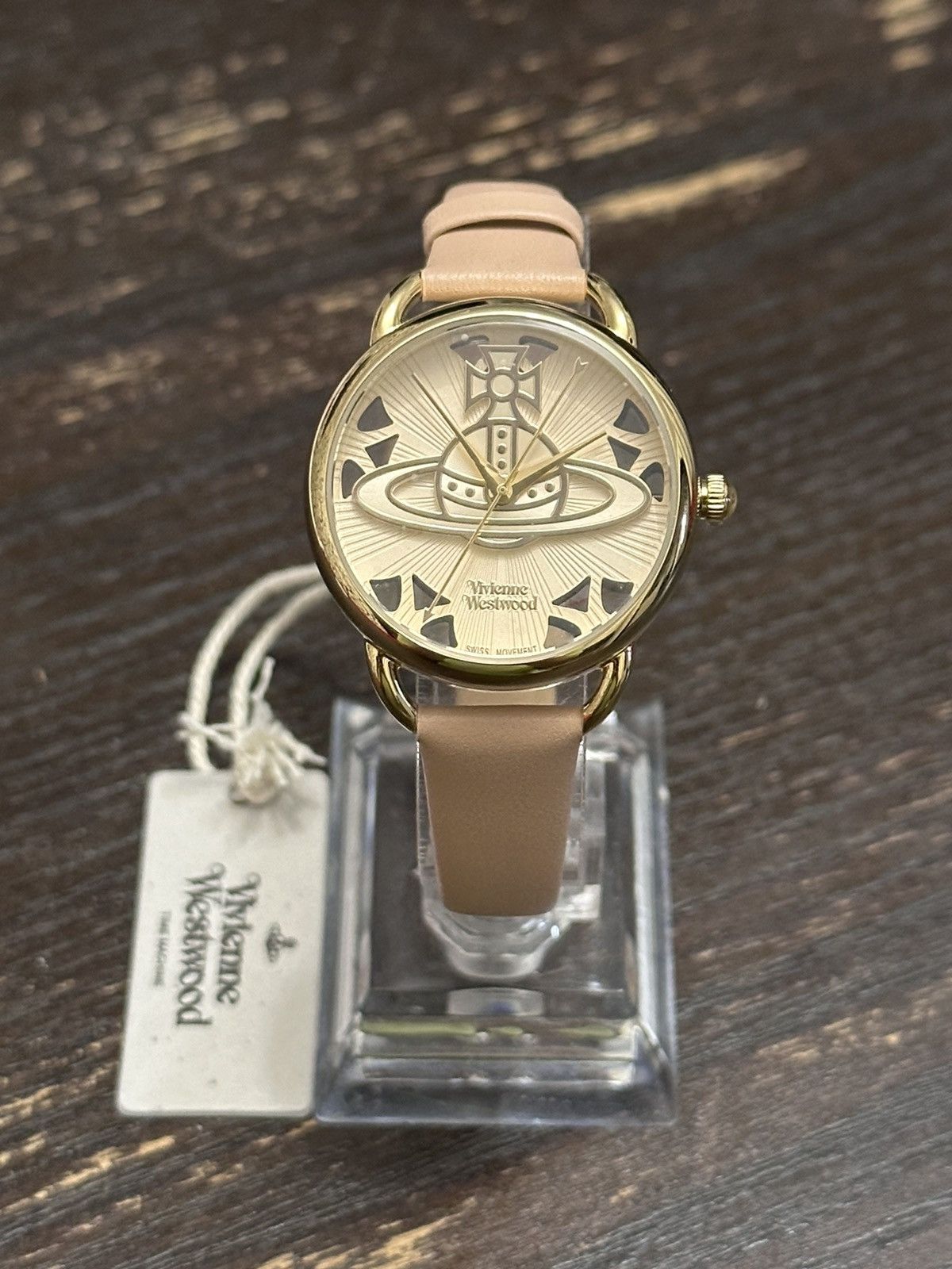 Vivienne Westwood 🍬Vivienne Westwood ORB pink/Gold Y2k Minimalistic Watch Size ONE SIZE - 2 Thumbnail