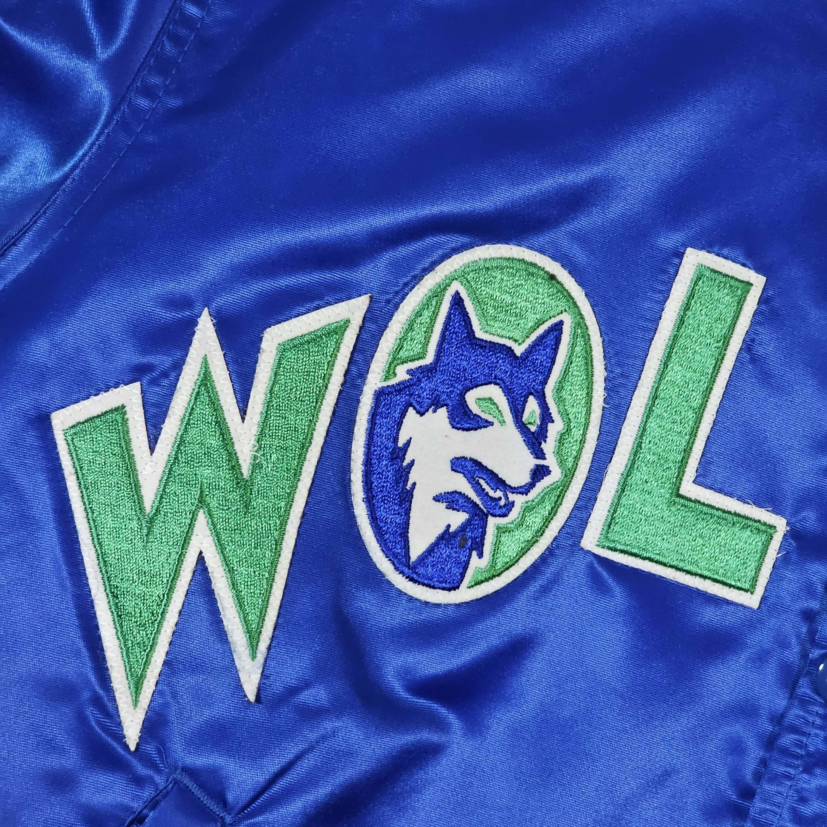 Vintage Minnesota Timberwolves 90s Starter Satin Bomber Jacket Size US M / EU 48-50 / 2 - 4 Thumbnail