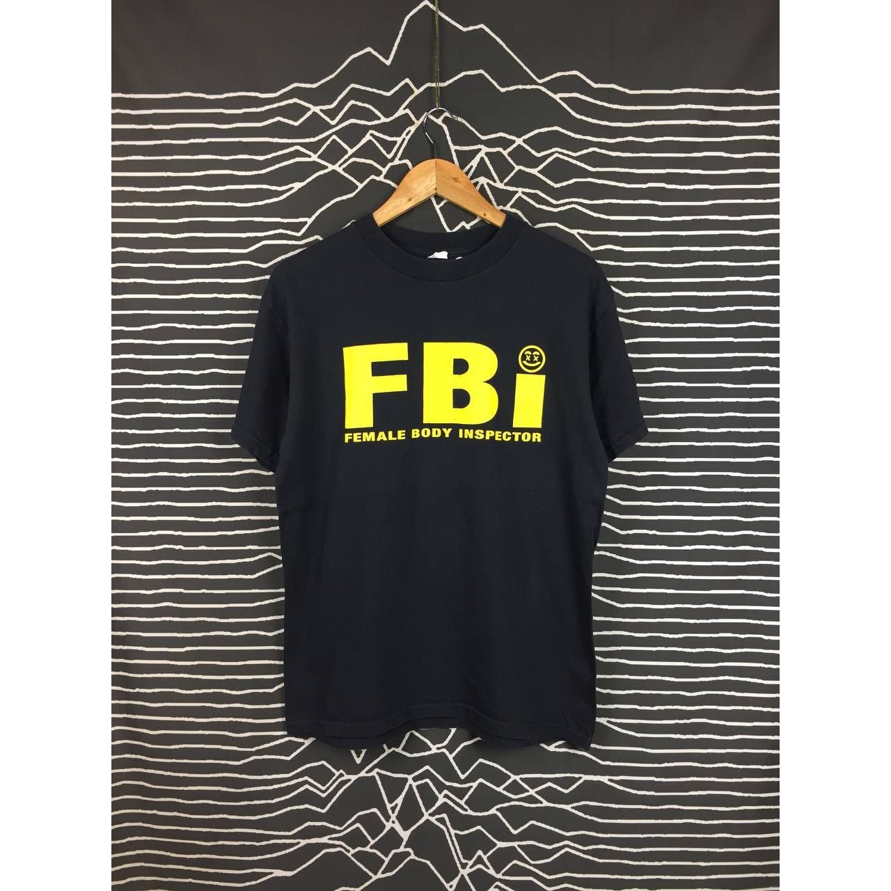 Vintage Vtg Y2K FBI Female Body Inspector Parody Tee Size M Size US M / EU 48-50 / 2 - 2 Thumbnail