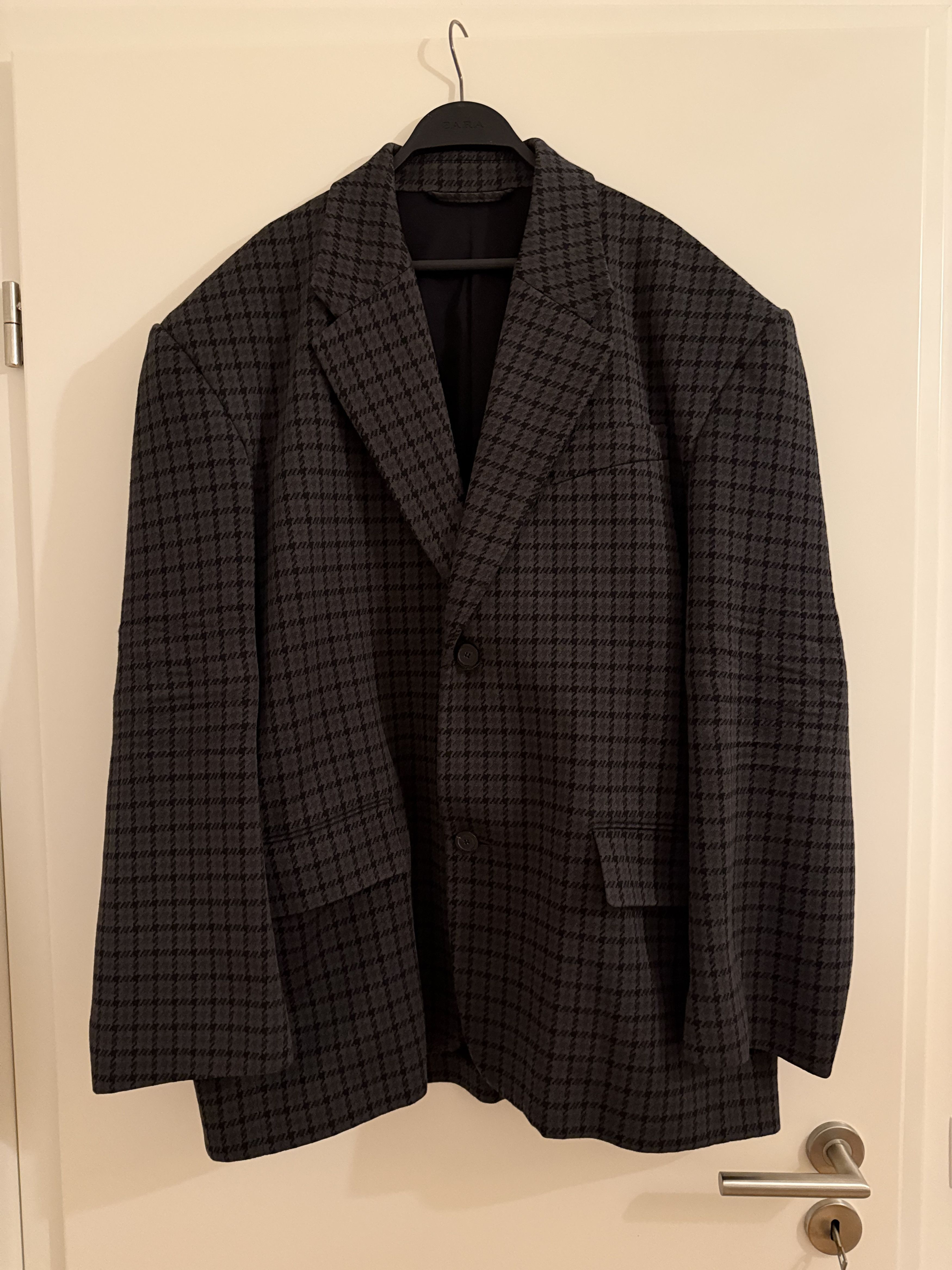 Balenciaga Oversized checked blazer Size 48R - 1 Thumbnail
