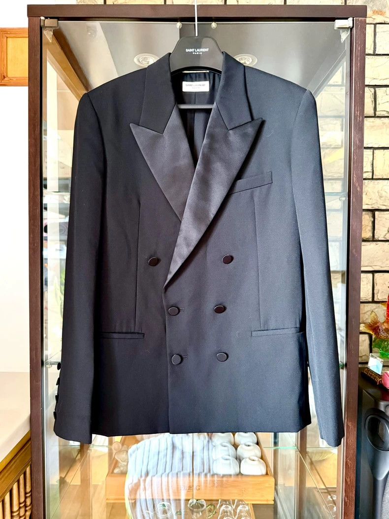 Saint Laurent Paris Saint laurent paris 22fw poster black satin gun-neck smokin Size 46R - 1 Thumbnail