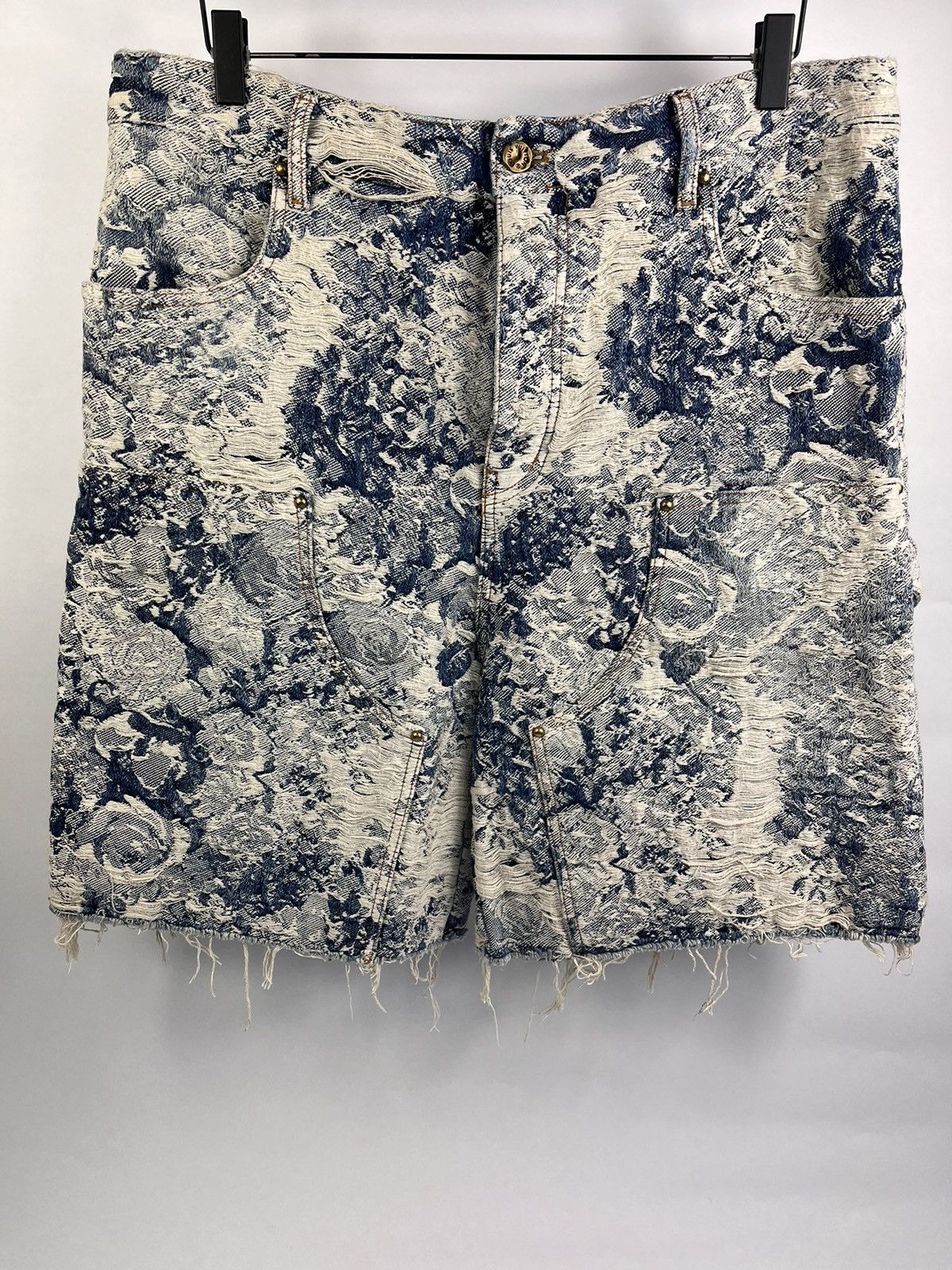 CARPENTER DENIM SHORTS