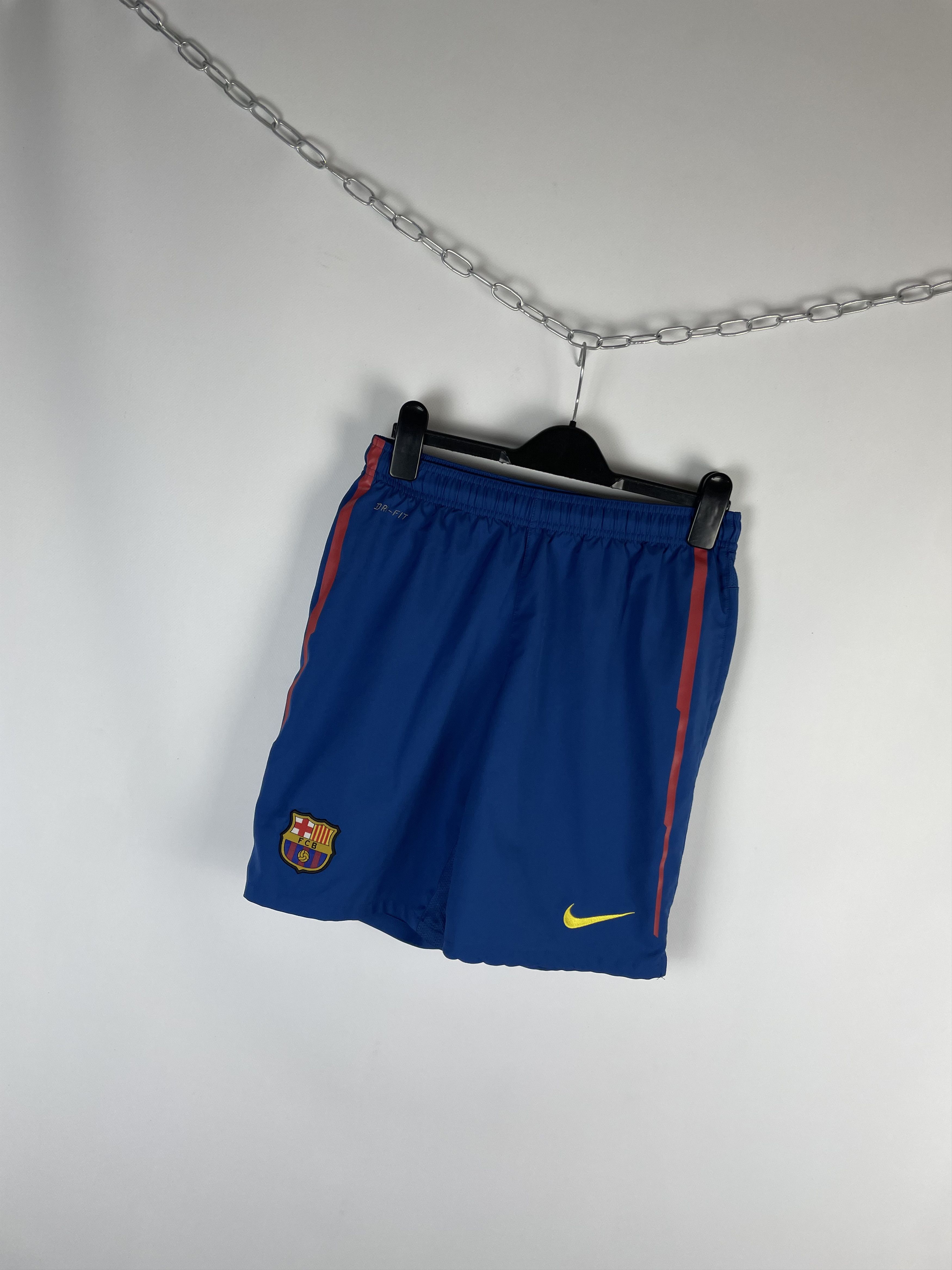 Nike Vintage Nike shorts Barcelona Size US 30 / EU 46 - 2 Thumbnail