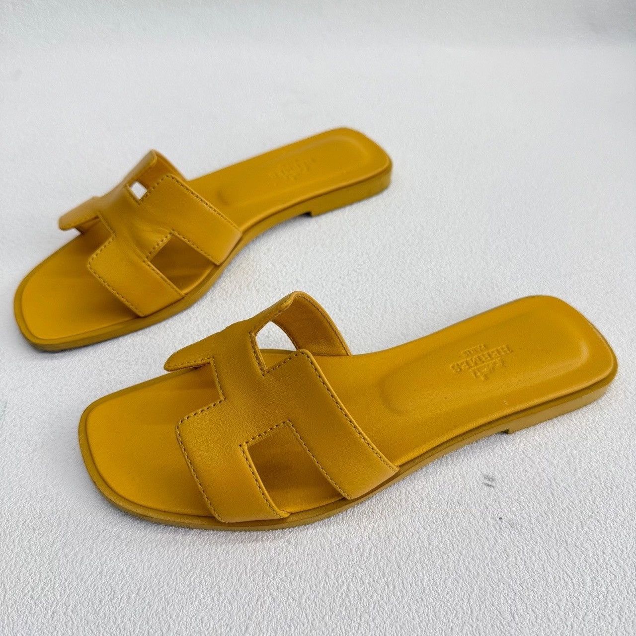 Hermes Hermes Yellow Sandals us_6 Women Size US 6 / IT 36 - 1 Thumbnail
