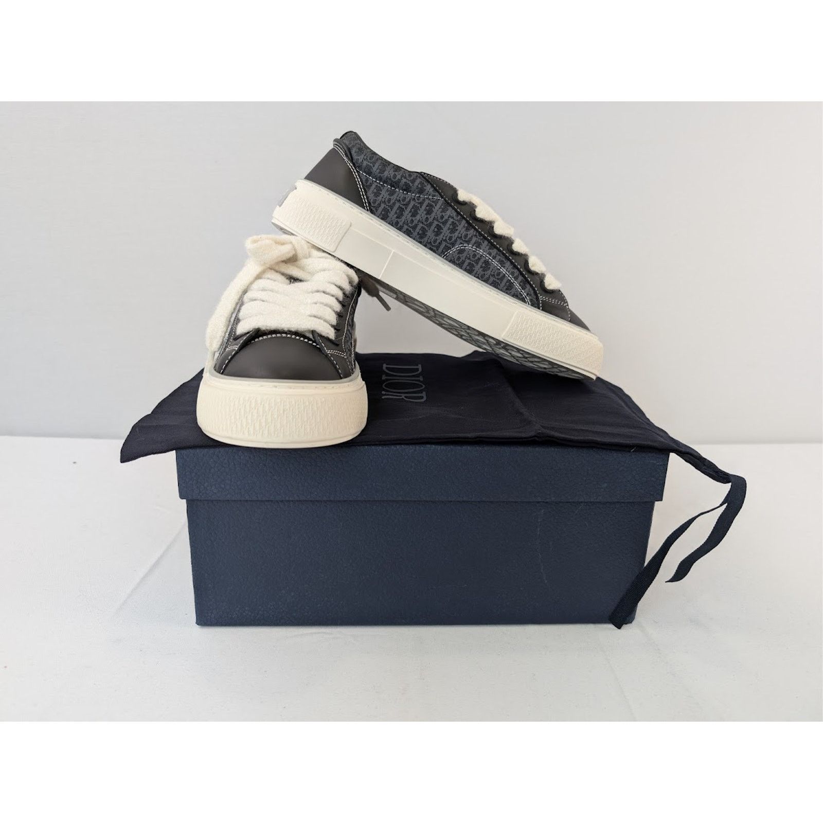 Dior o1rshd1 B33 Low-Top Sneakers in Black Size US 12 / EU 45 - 18 Thumbnail
