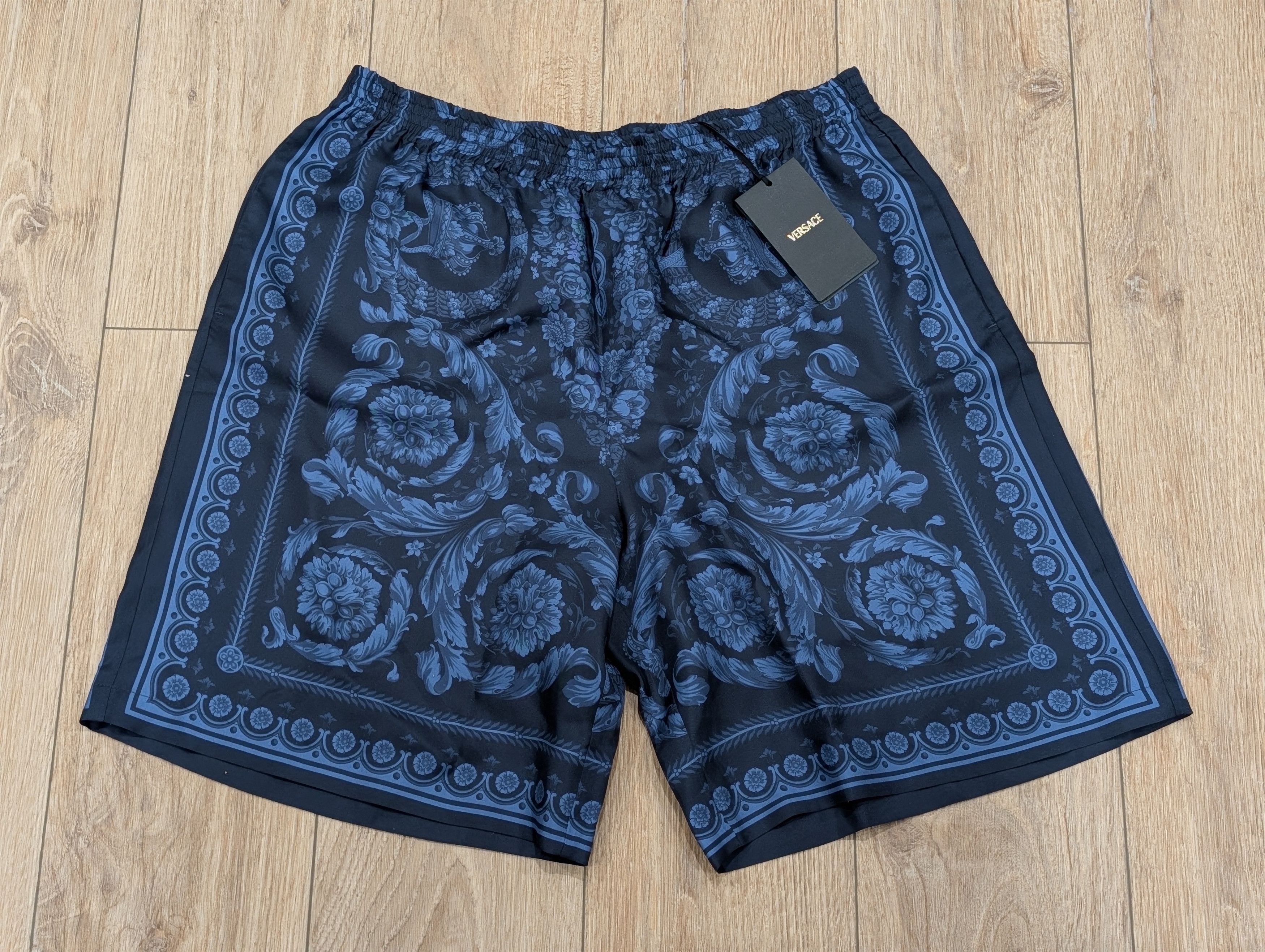 Versace Versace Barocco Silk Shorts Navy/Blue 52 US 36 Size US 36 / EU 52 - 1 Thumbnail