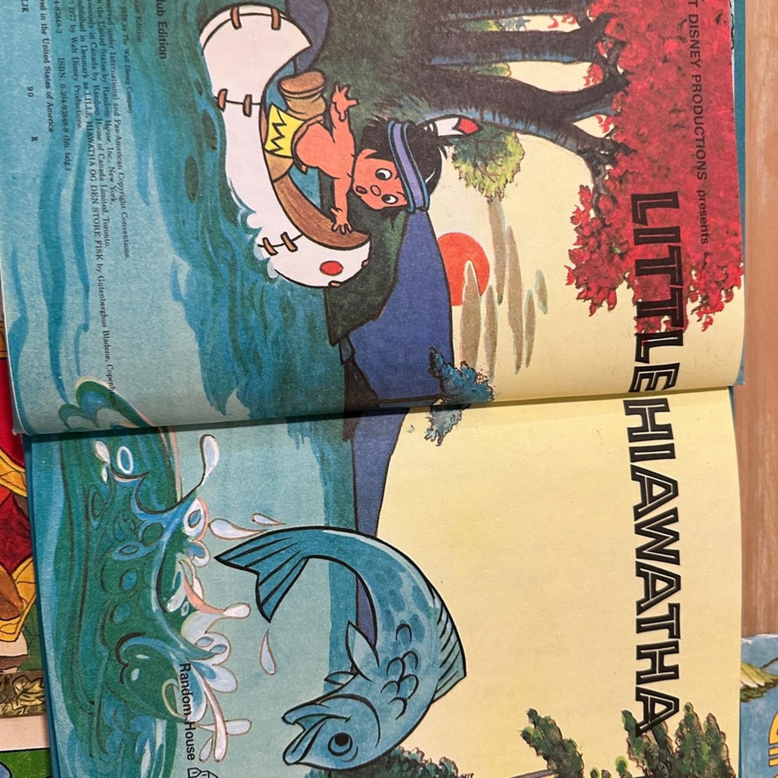 Disney Golden Book Vintage Shamu Teeny Giraffe Book Little Hiawatha Size ONE SIZE - 6 Thumbnail