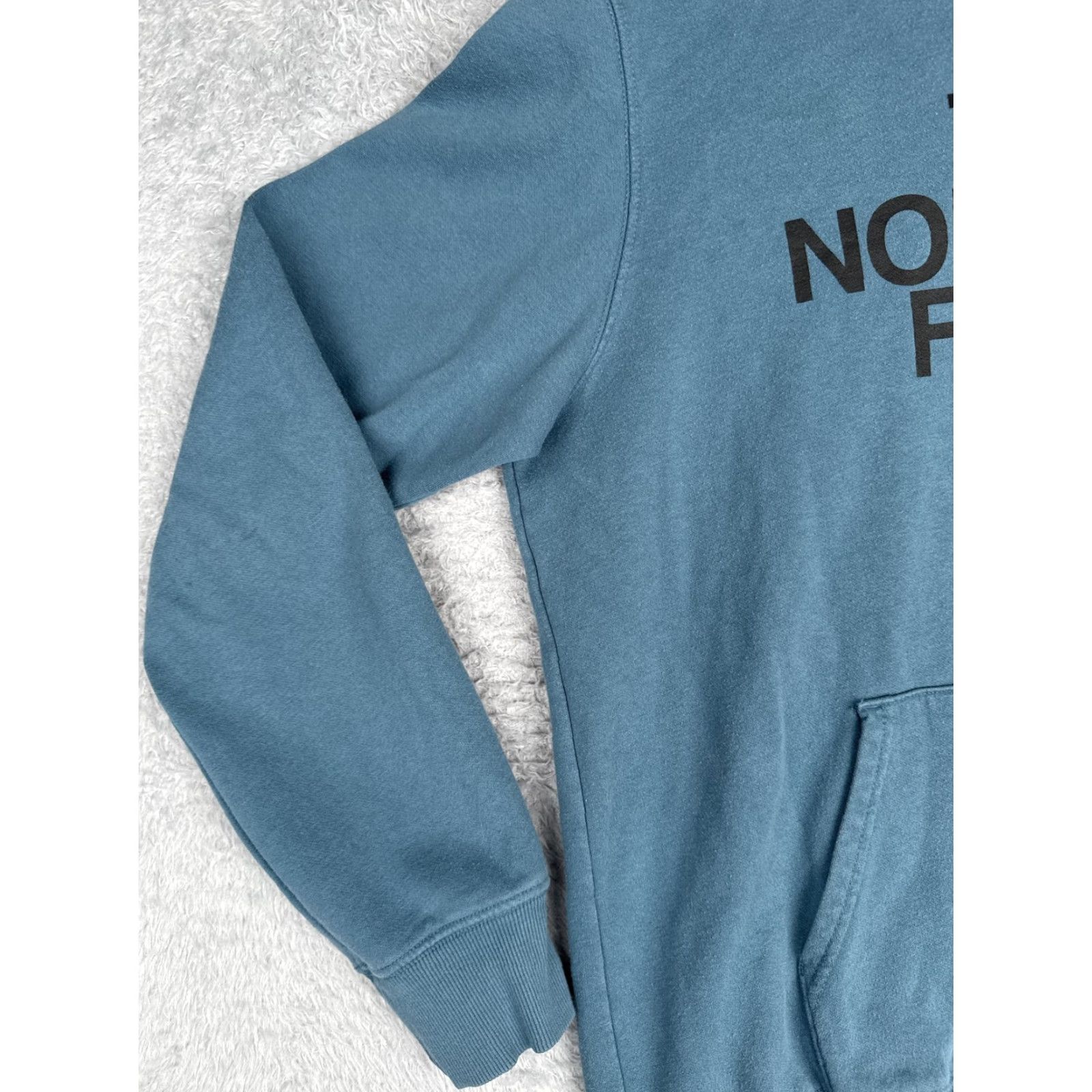 The North Face The North Face Hoodie Mens Large Blue Half Dome Logo Pullover Sweatshirt Jersey Size US L / EU 52-54 / 3 - 3 Thumbnail