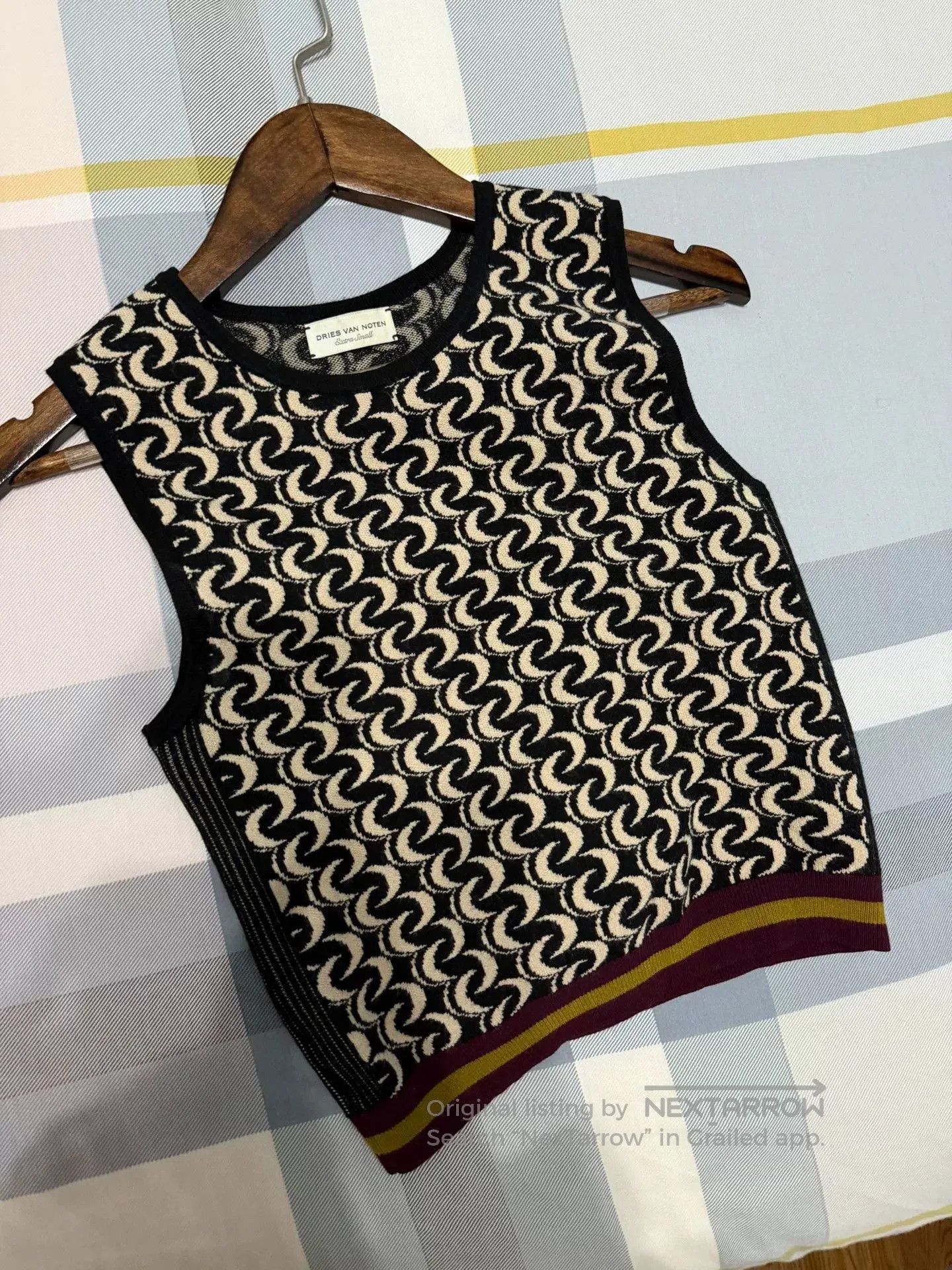 Dries Van Noten Dries Van Noten Knit Vest for Women. Size XS / US 0-2 / IT 36-38 - 4 Thumbnail