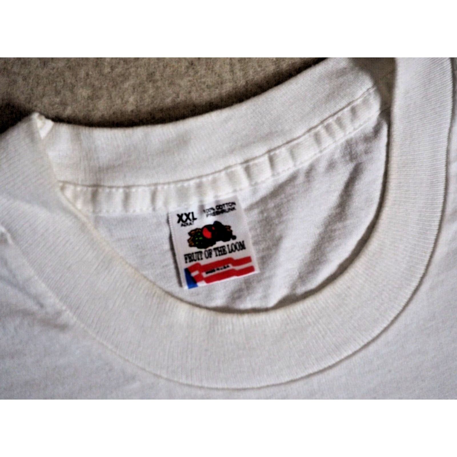 Fruit Of The Loom VTG 90s Fruit of the Loom WINE Label Oregon USA White Tee T-Shirt 2XL Mens Short Sleeve Cotton Graphic Tee Size US XXL / EU 58 / 5 - 6 Thumbnail