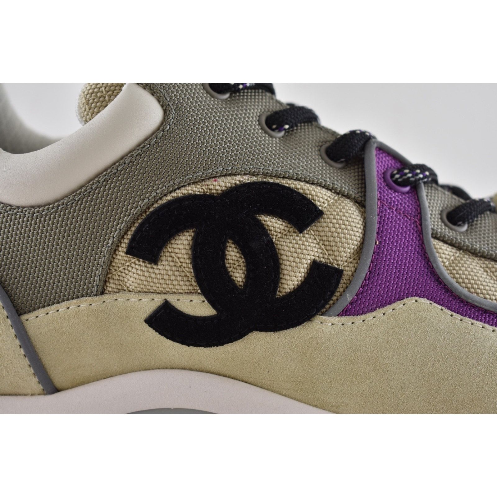 Chanel Mens Suede CC Logo Low Top Trainer Sneaker Size US 11 / EU 44 - 4 Thumbnail