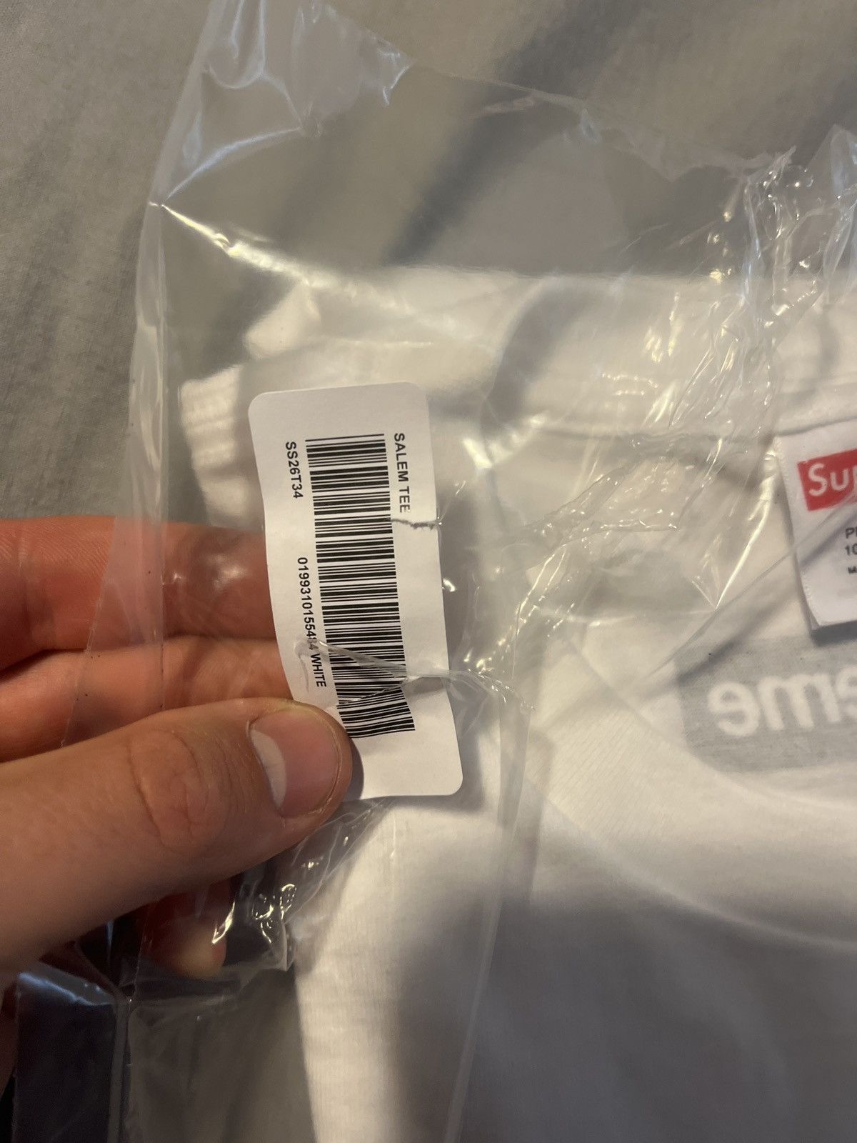 Supreme Supreme Salem White Tee Size US L / EU 52-54 / 3 - 4 Thumbnail