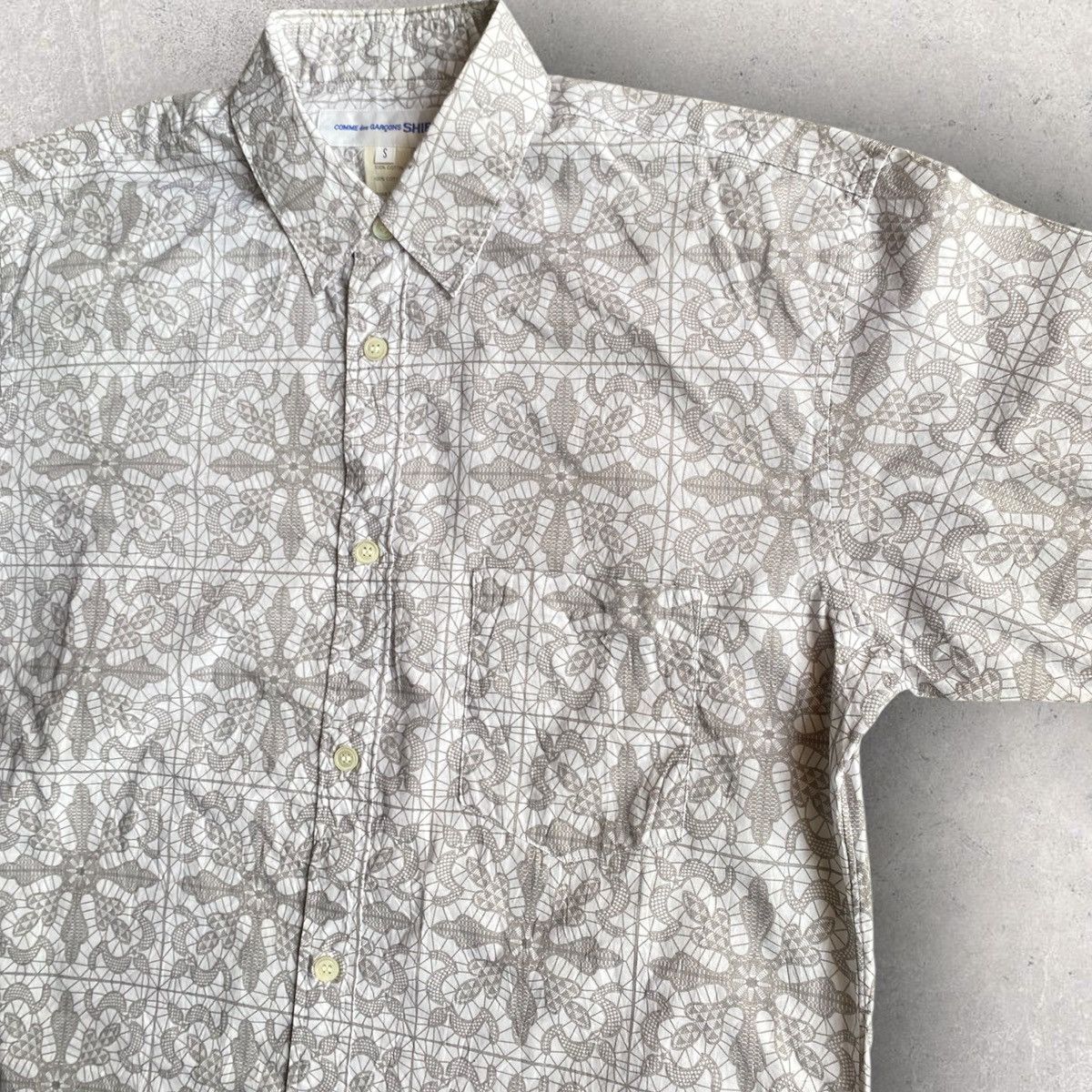 Comme des Garcons Comme Des Garçons Print Shirt Size US S / EU 44-46 / 1 - 1 Thumbnail