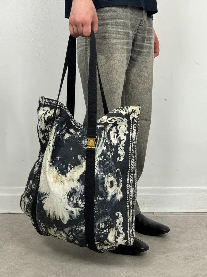 Balmain SS2012 Balmain Navy Cream Eagle Floral Tote Bag Size ONE SIZE - 2 Thumbnail