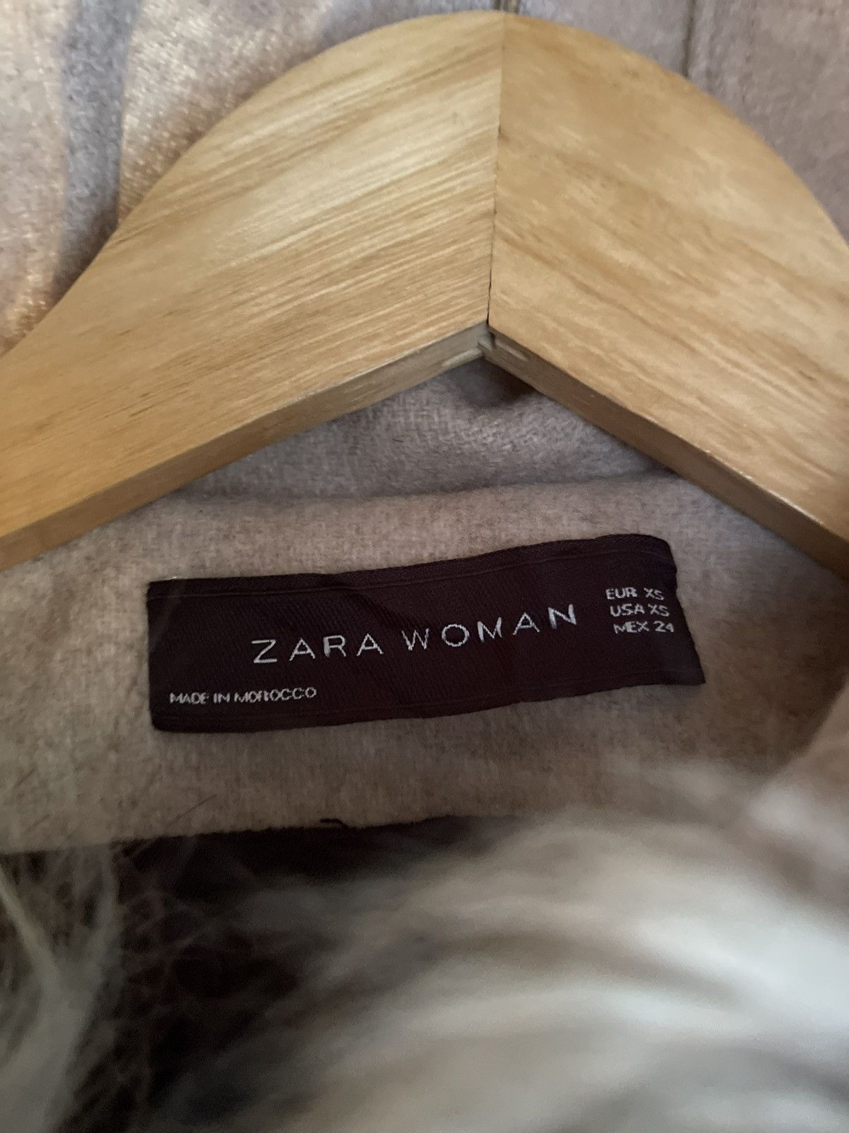 Zara ZARA FOR WOMEN FUR JACKET Size S / US 4 / IT 40 - 3 Thumbnail