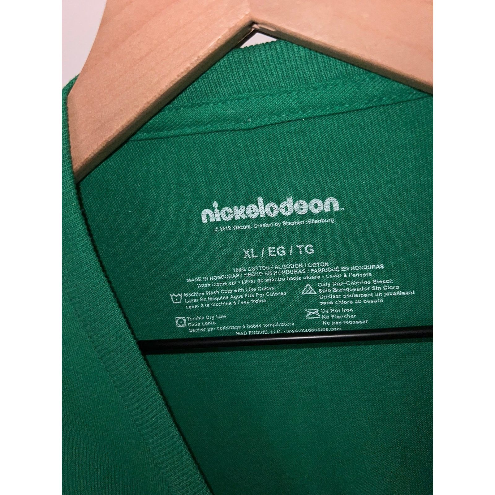 Nickelodeon Rugrats Christmas Shirt Season's Greetings Green Tee XL NWT Size US XL / EU 56 / 4 - 6 Thumbnail