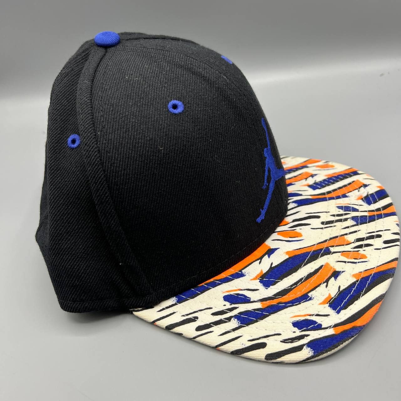 Jordan Brand Air Jordan True Hat Men Embroidered Jumpman Snap Back Cap Size ONE SIZE - 4 Thumbnail
