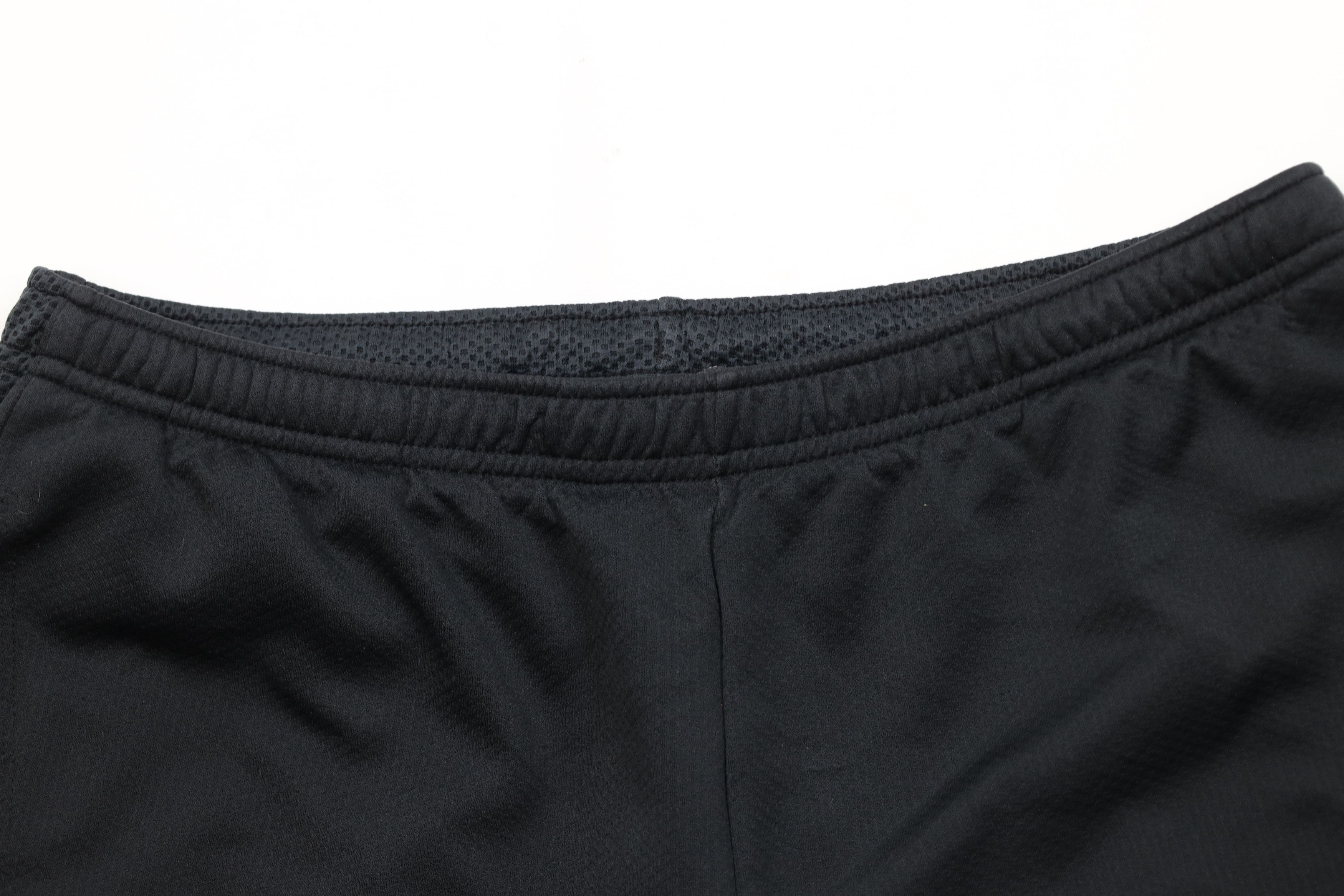 Nike Vintage Y2K Nike Mini Swoosh Above Knee Thermal Knit Shorts Size US 34 / EU 50 - 2 Thumbnail