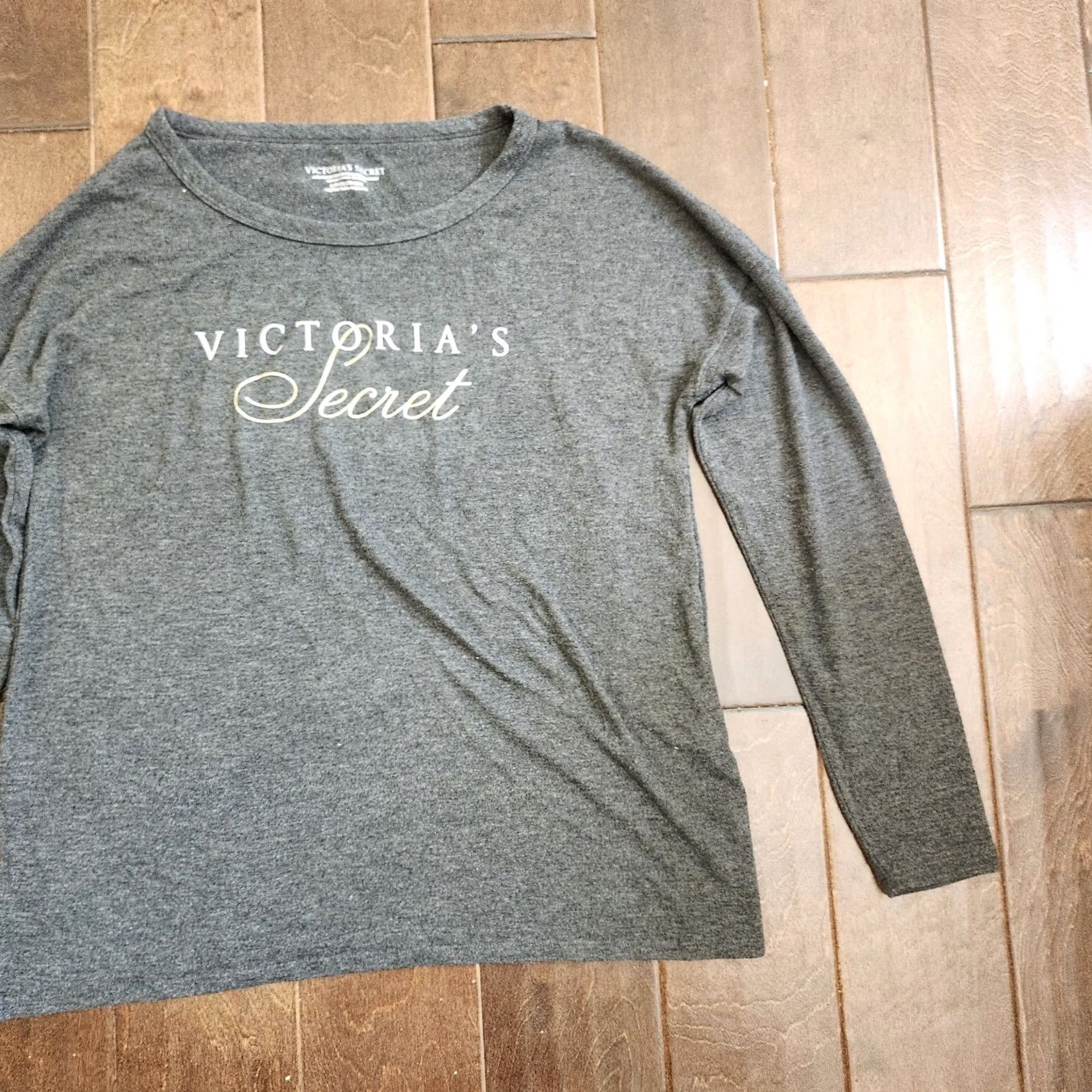 Victoria's Secret Victoria's Secret T-Shirt Women's Gray Heathered Long Sleeve Size S Size S / US 4 / IT 40 - 4 Thumbnail