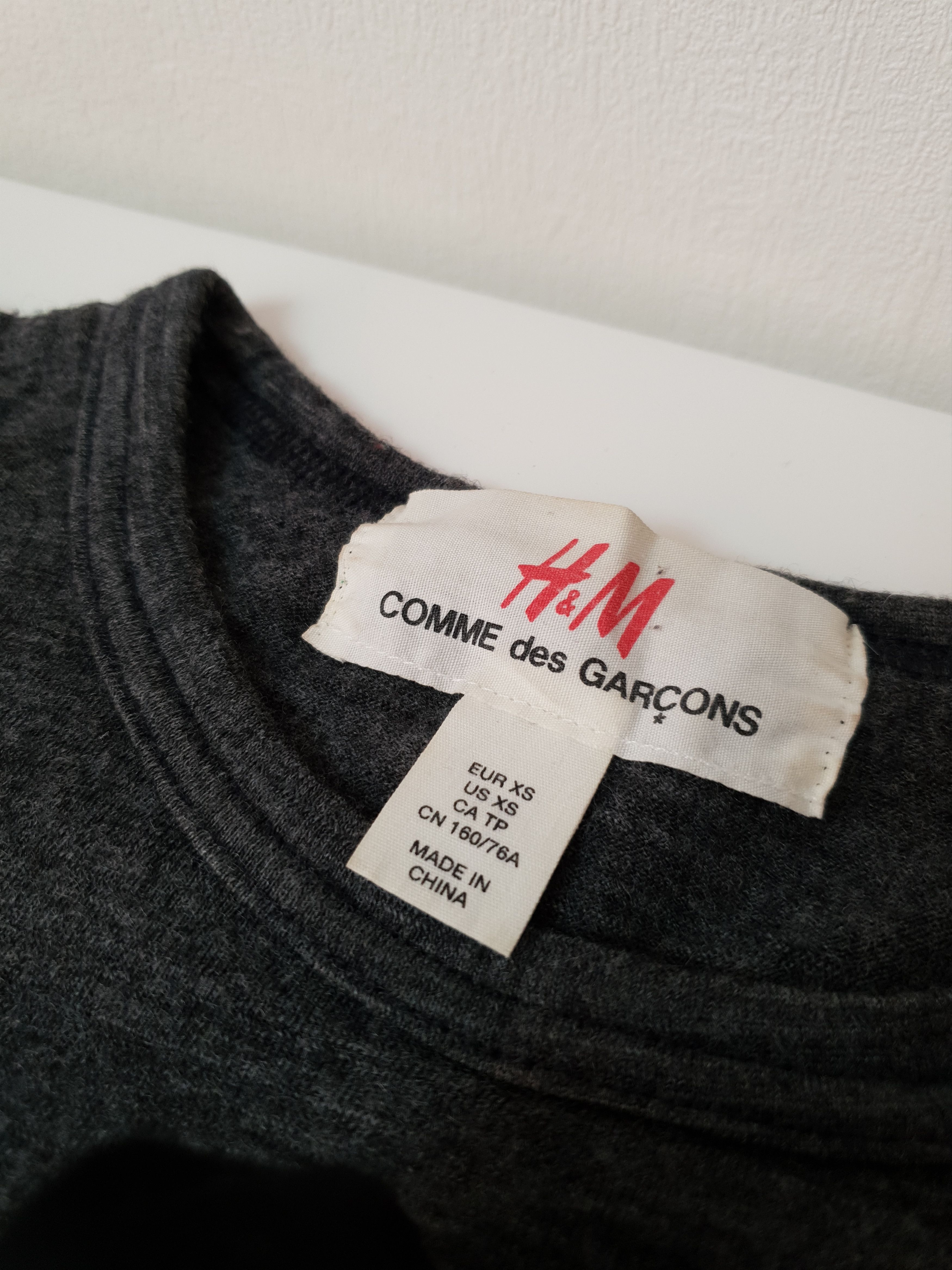 Comme des Garcons Women's Sweater Comments des Garcons x H&M Wool Long sleeve Size XS / US 0-2 / IT 36-38 - 2 Thumbnail