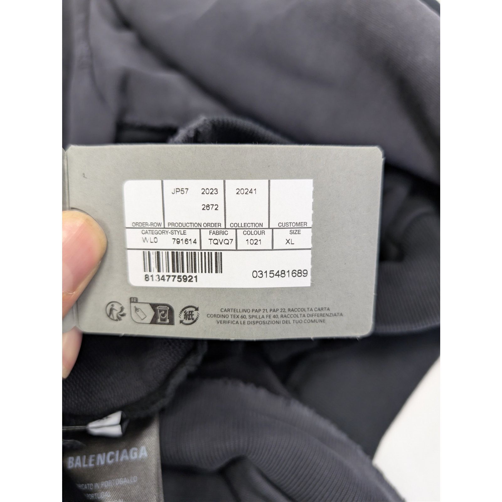 Balenciaga o1rshd1 Double Front Oversize Crewneck Sweatshirt Size US XL / EU 56 / 4 - 21 Thumbnail