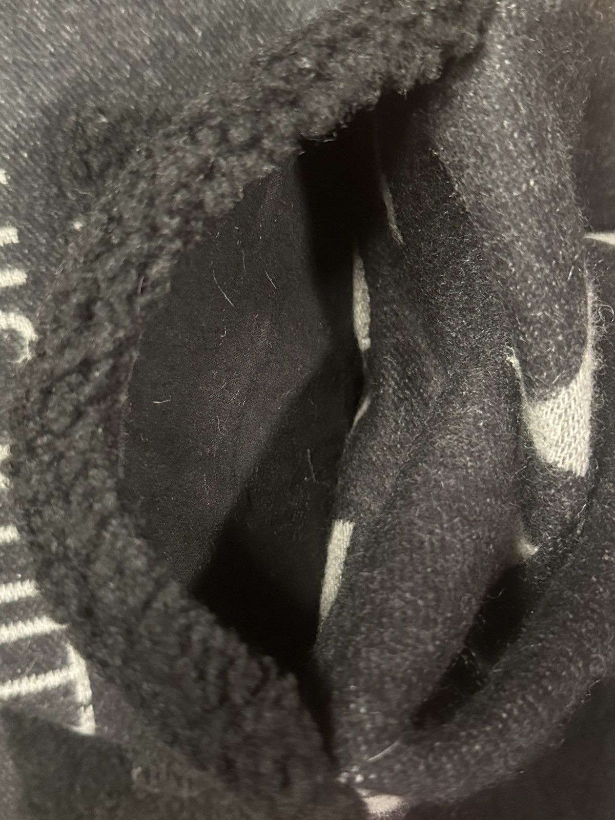 Louis Vuitton LOUIS VUITTON Echarpe Reykjavik Scarf Shearling Pockets Size ONE SIZE - 5 Thumbnail