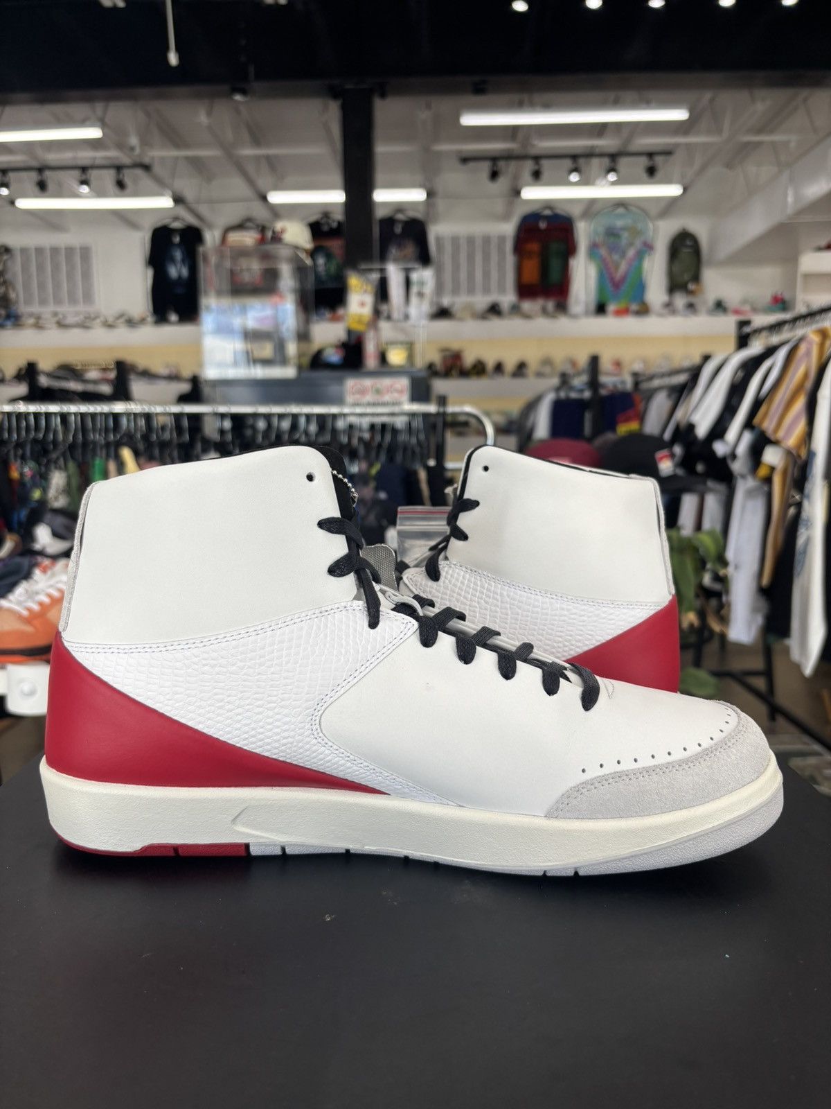 Jordan Brand Jordan 2 Retro SE Nina Chanel Abney (W) Sz. 11.5M/13W Size US 11.5 / EU 44-45 - 4 Thumbnail