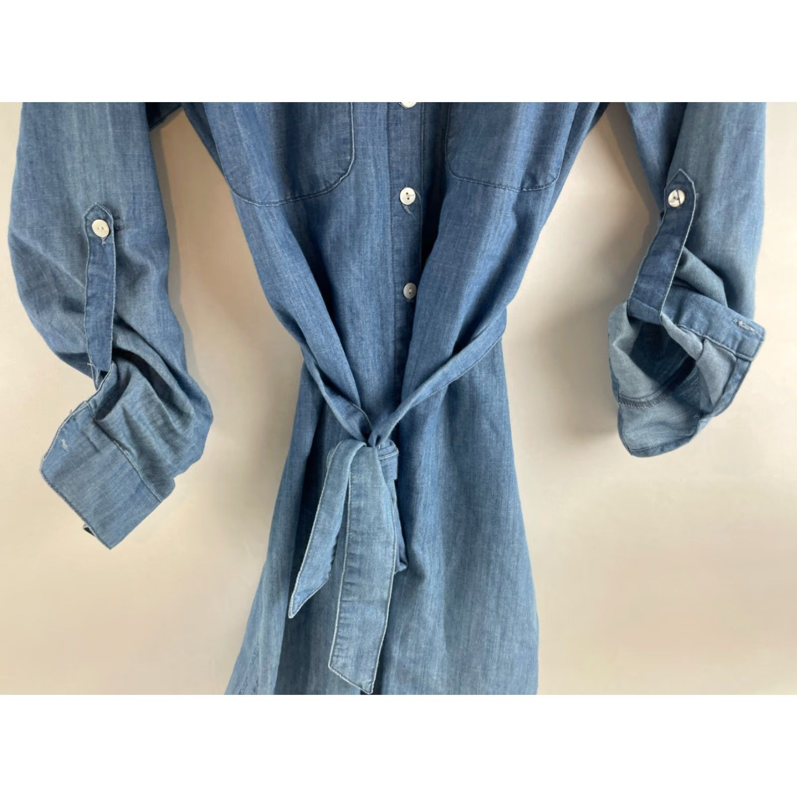 Vintage Ellison Dress Women's Size Small Blue Chambray Knee Length Tie Belt Roll Tab Dress Size S / US 4 / IT 40 - 4 Thumbnail