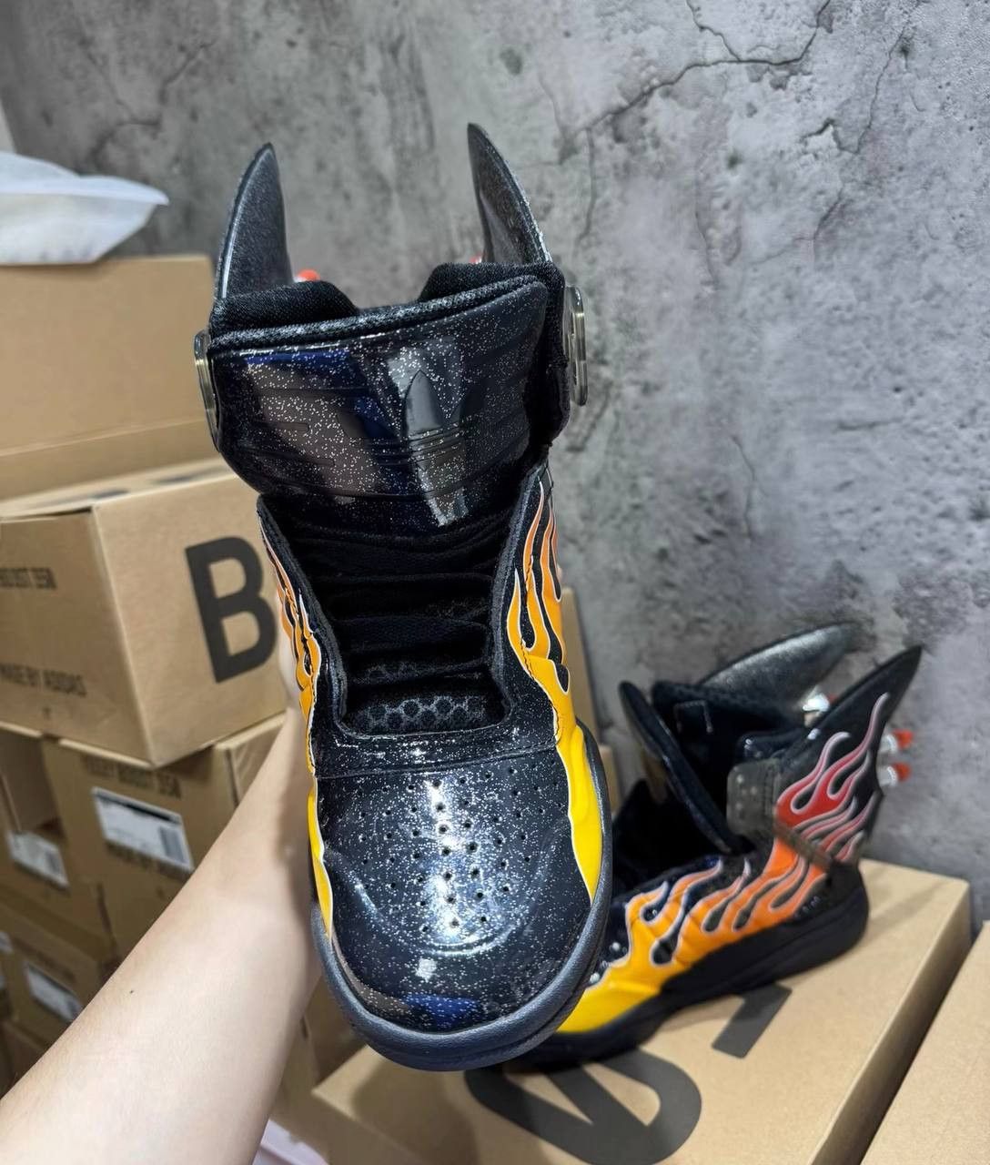 Jeremy Scott Adidas Jeremy Scott Shark Flame Wing sneakers Size US 5.5 / EU 38 - 5 Thumbnail