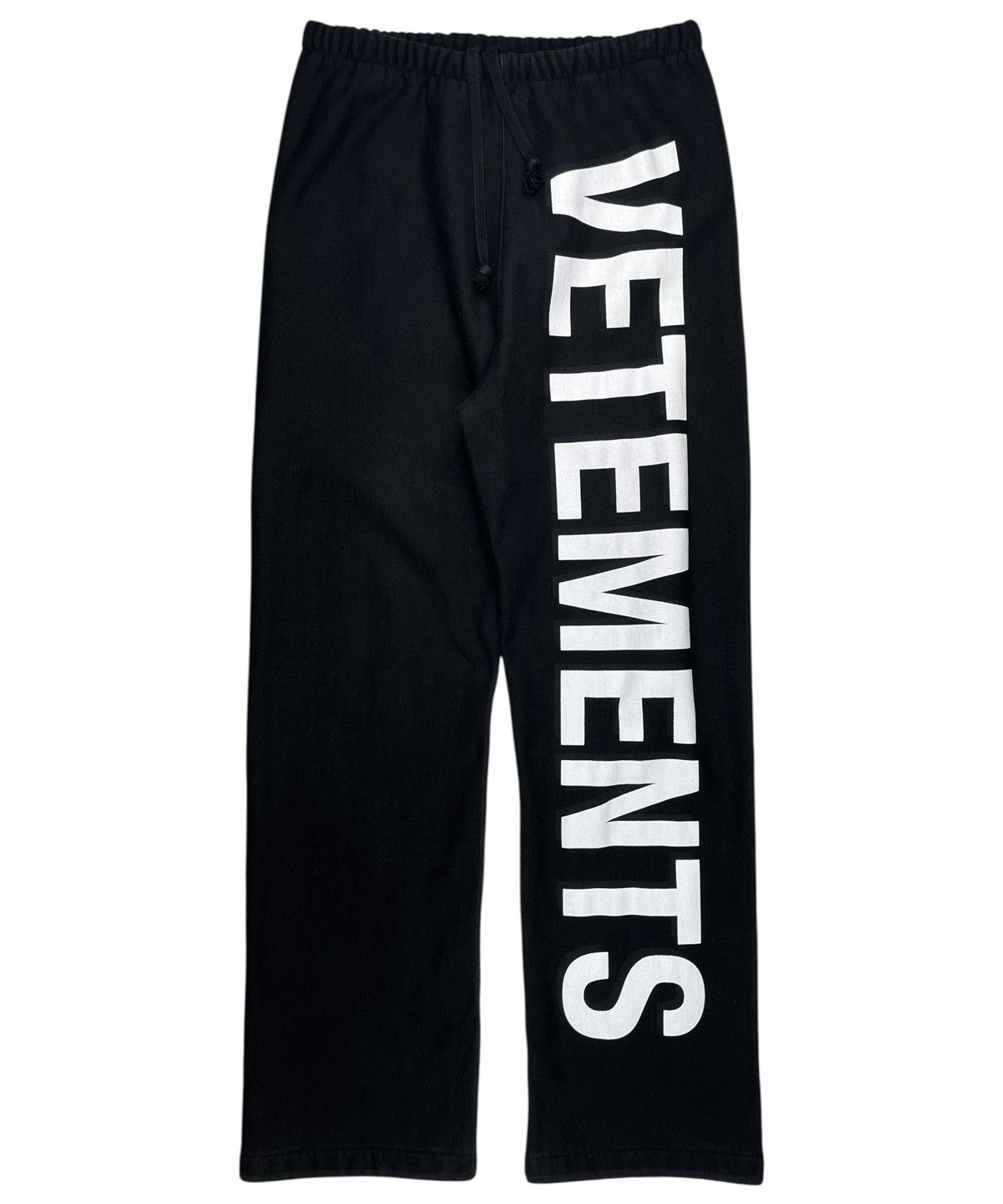 AW18 Vetements Big Logo Spellout Sweatpants Black